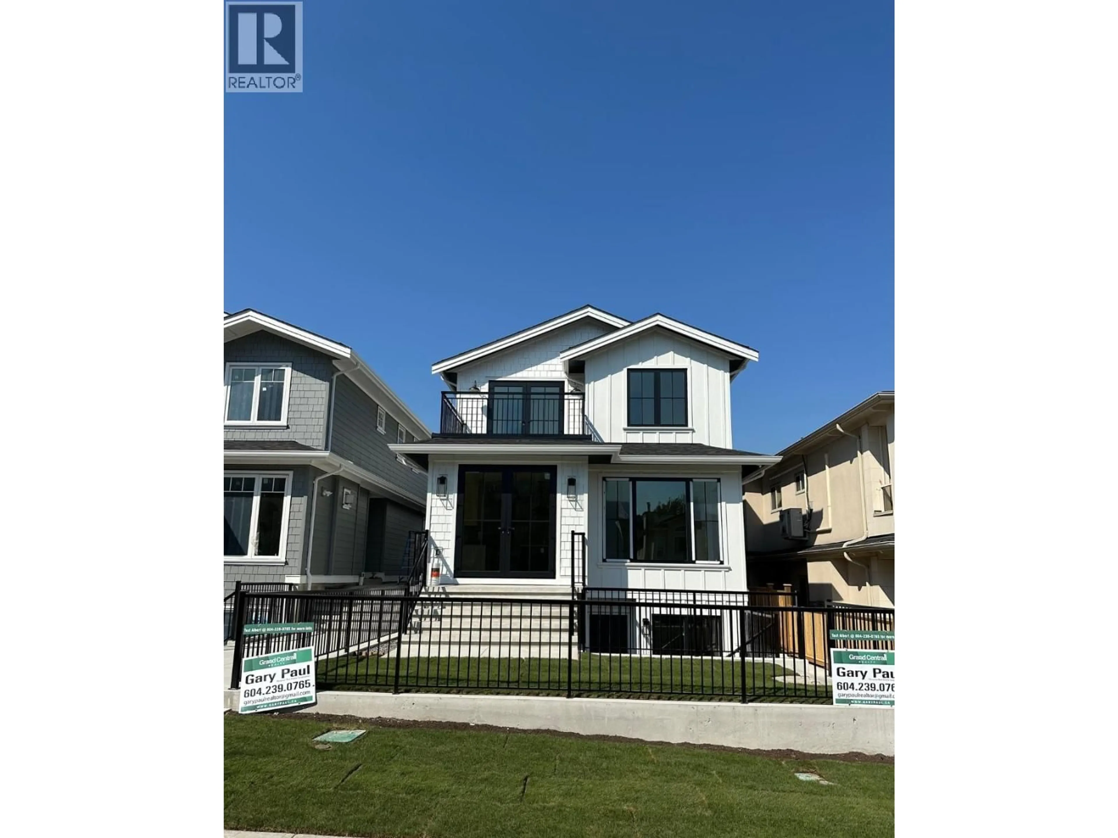 Home with vinyl exterior material, street for 1 - 4315 ALBERT STREET, Burnaby British Columbia V5C2E9