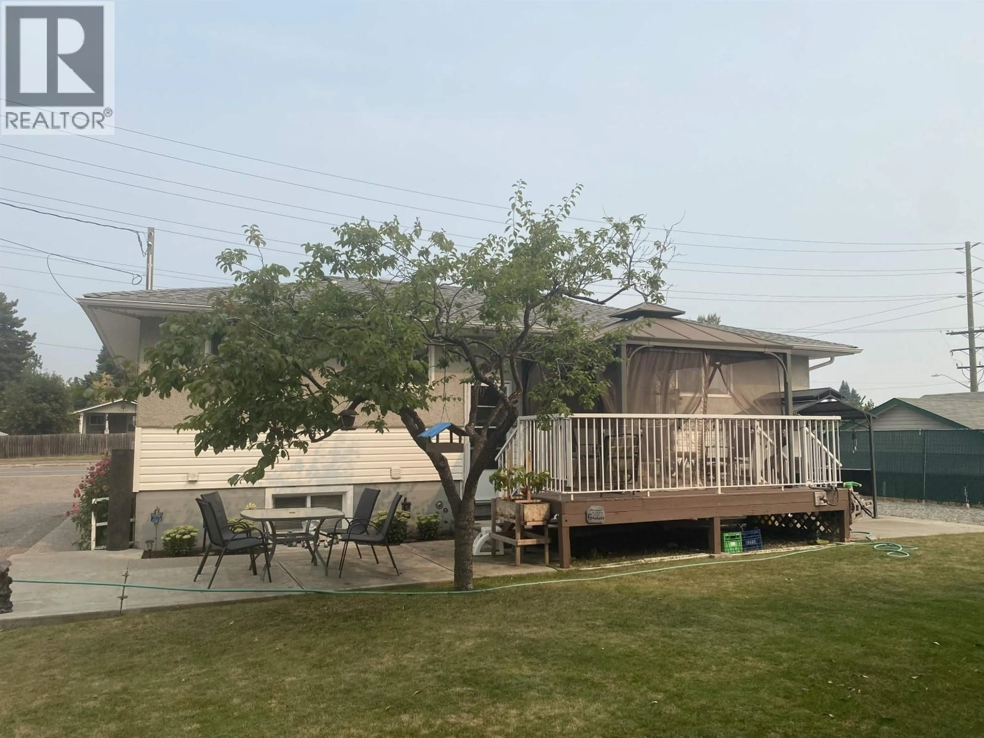 A pic from outside/outdoor area/front of a property/back of a property/a pic from drone, street for 2923 FERRY AVENUE, Prince George British Columbia V2N1L3
