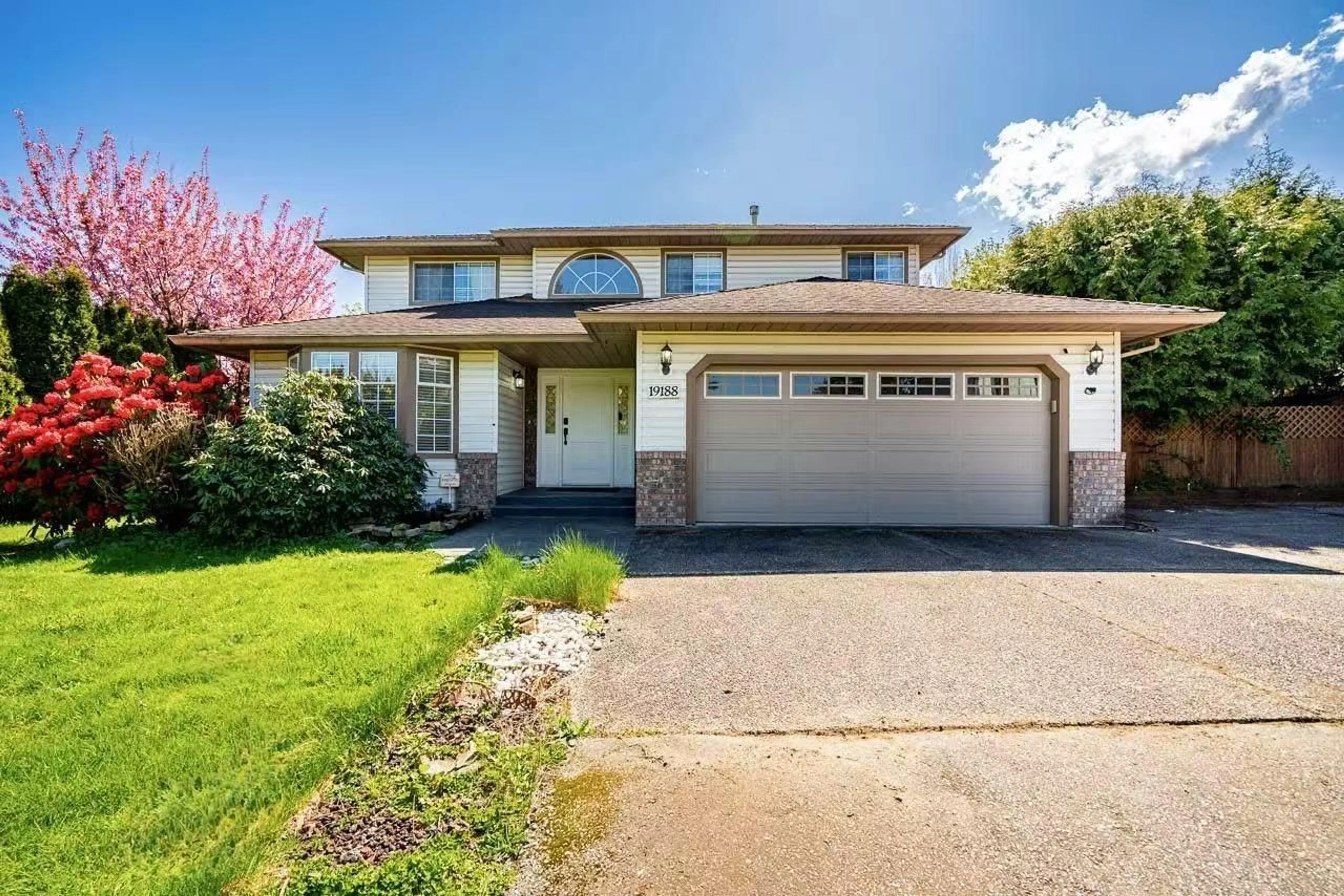 Home with vinyl exterior material, street for 19188 60B, Surrey British Columbia V3S7T8