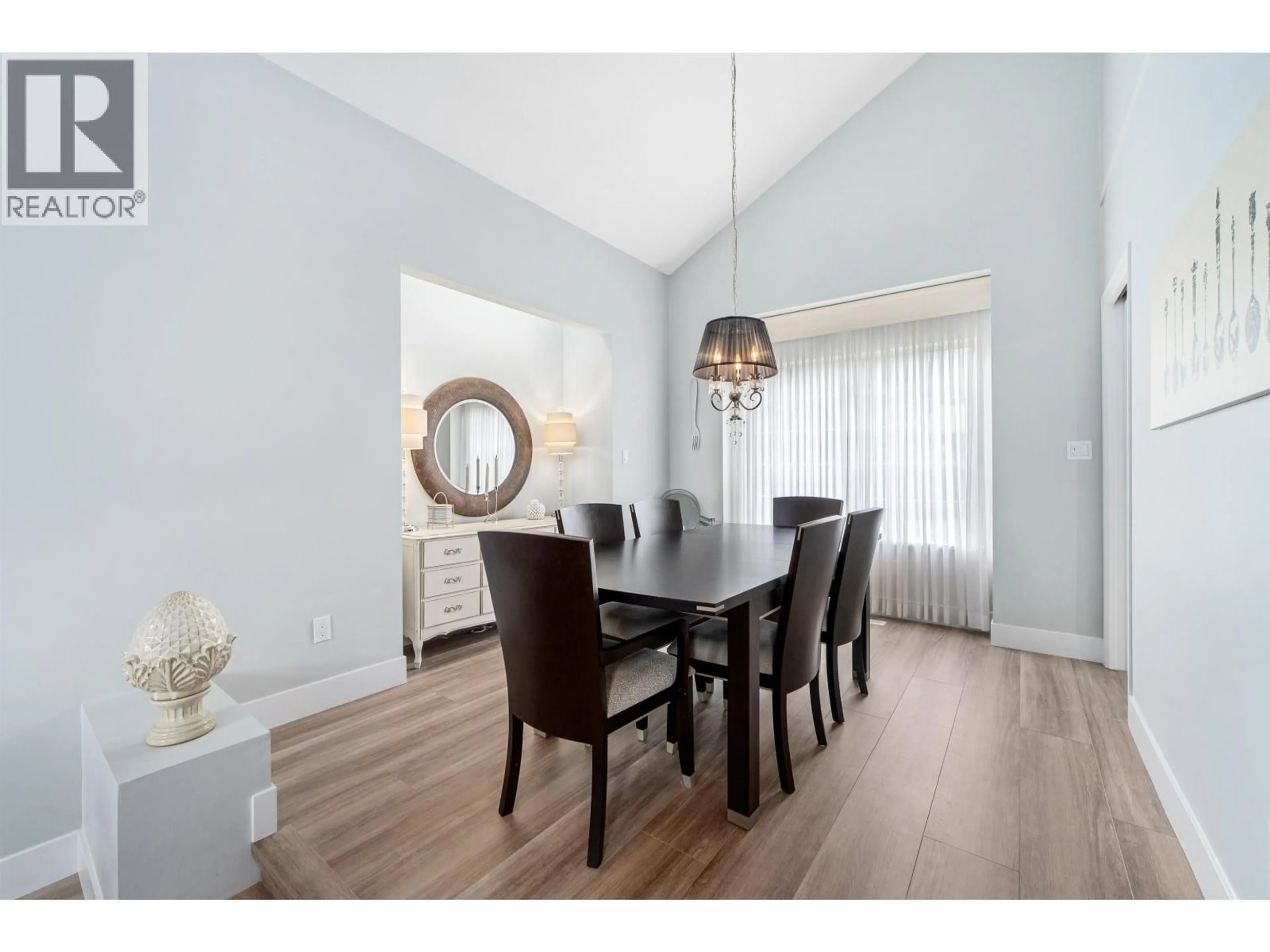 Dining room, wood/laminate floor for 20530 124A AVENUE, Maple Ridge British Columbia V2X0L9