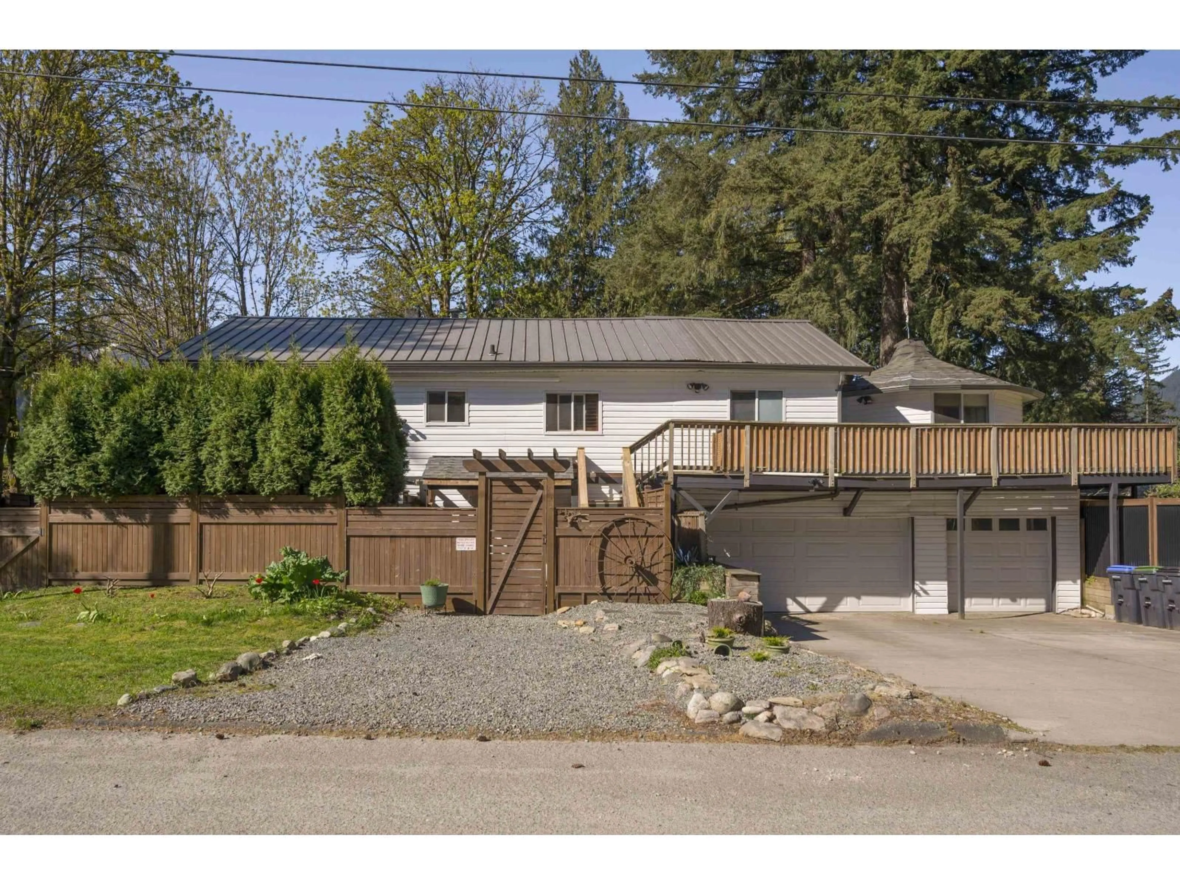 Unknown for 695 HUDSON BAY STREET, Hope British Columbia V0X1L4