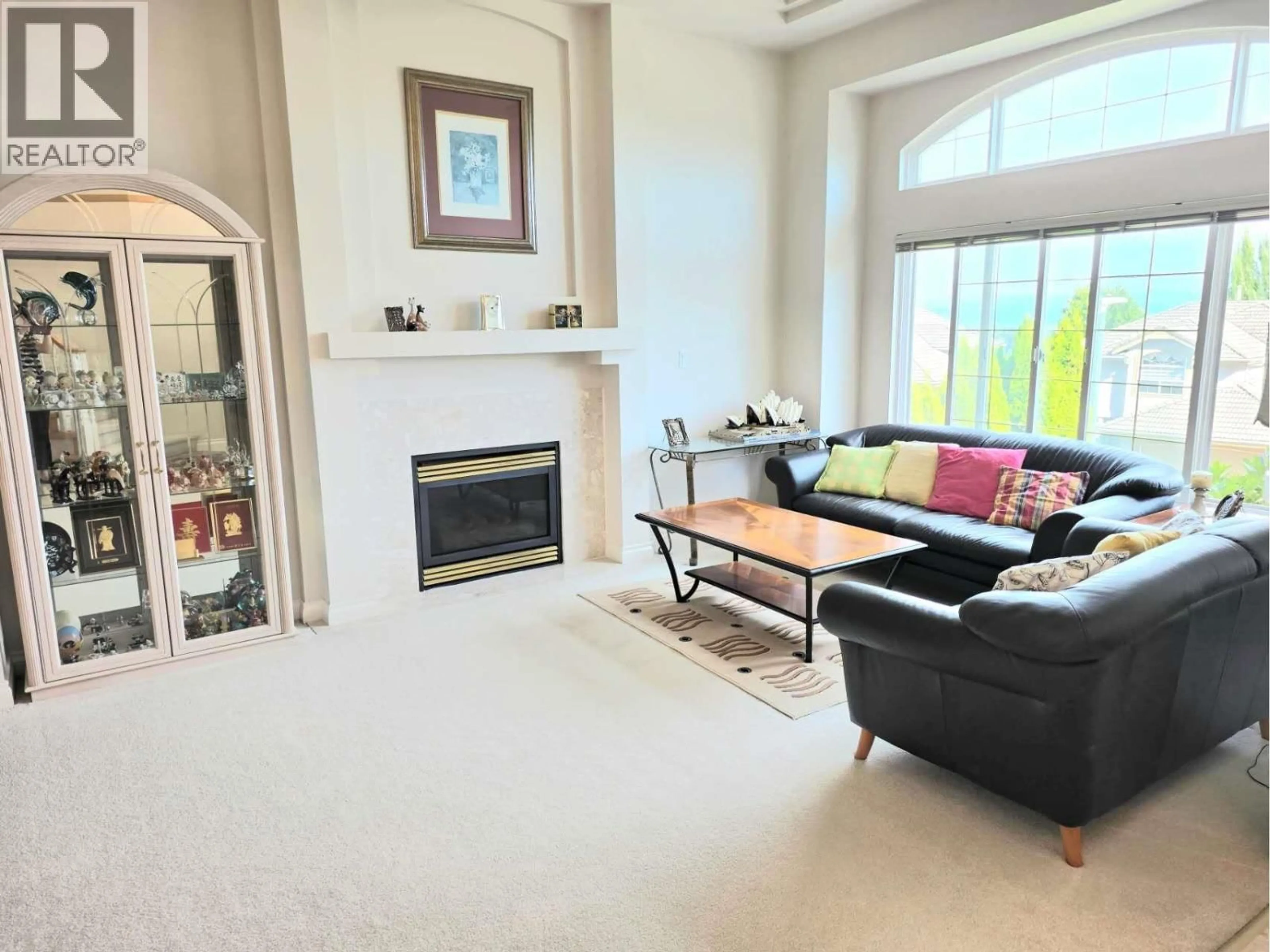 Living room with furniture, ceramic/tile floor for 2955 BLACKBEAR COURT, Coquitlam British Columbia V3E3A2