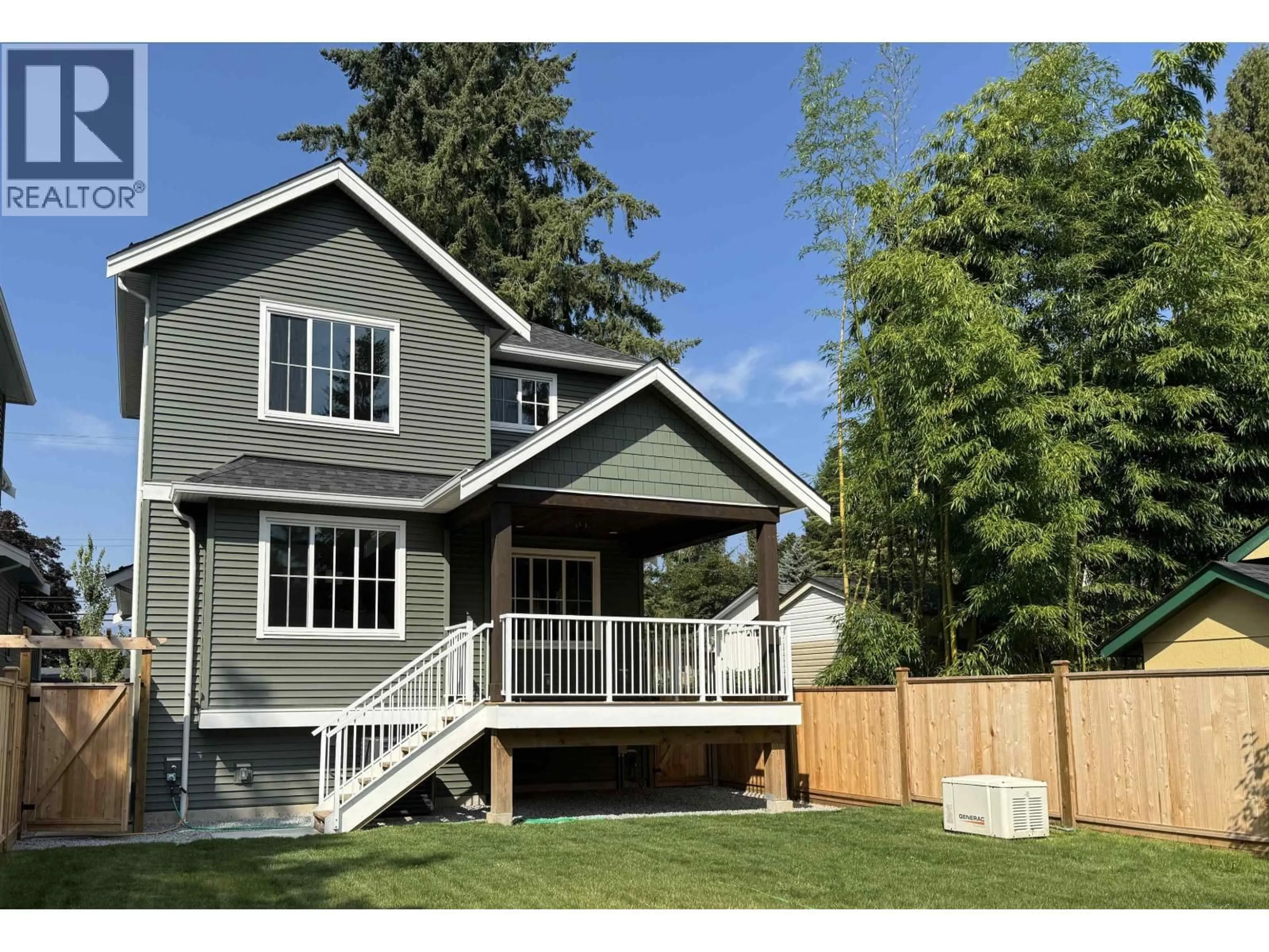 Home with vinyl exterior material, unknown for 19570 HAMMOND ROAD, Pitt Meadows British Columbia V3Y1L5
