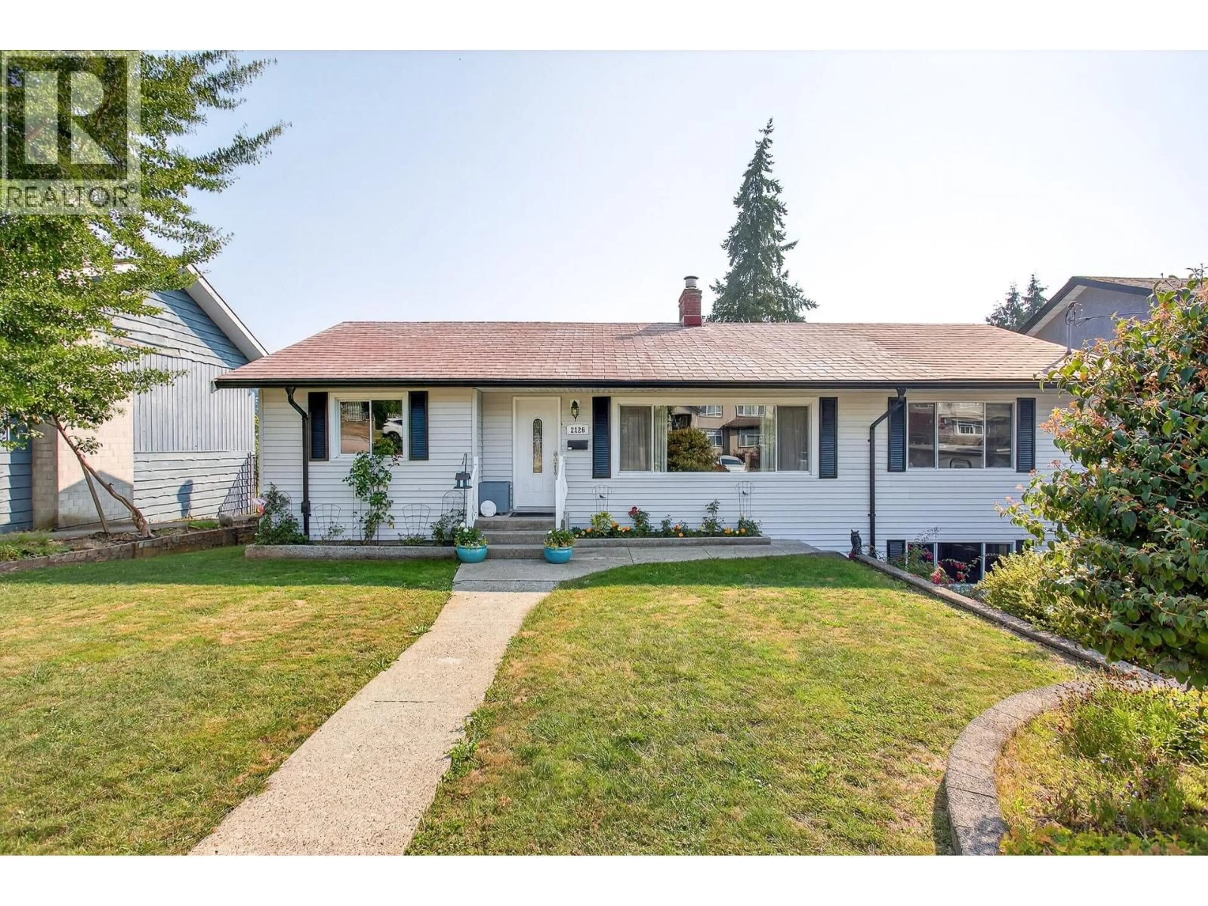 Home with vinyl exterior material, street for 2126 KUGLER AVENUE, Coquitlam British Columbia V3K2S6