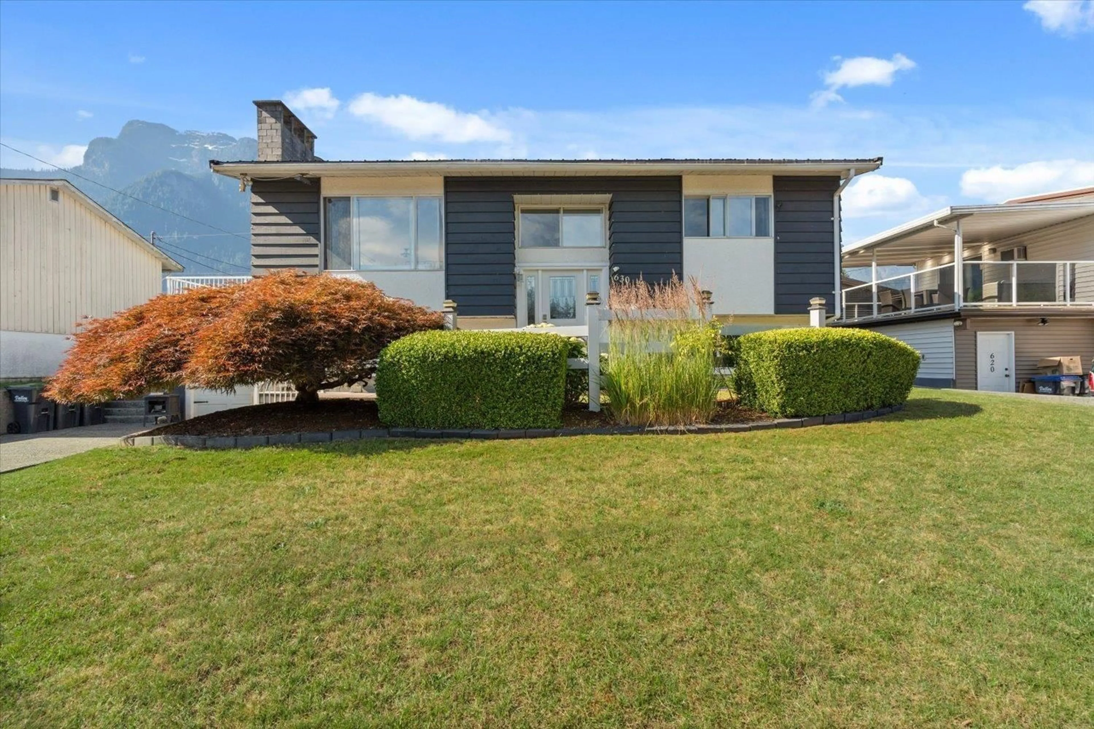 Home with vinyl exterior material, street for 630 THACKER AVENUE, Hope British Columbia V0X1L0