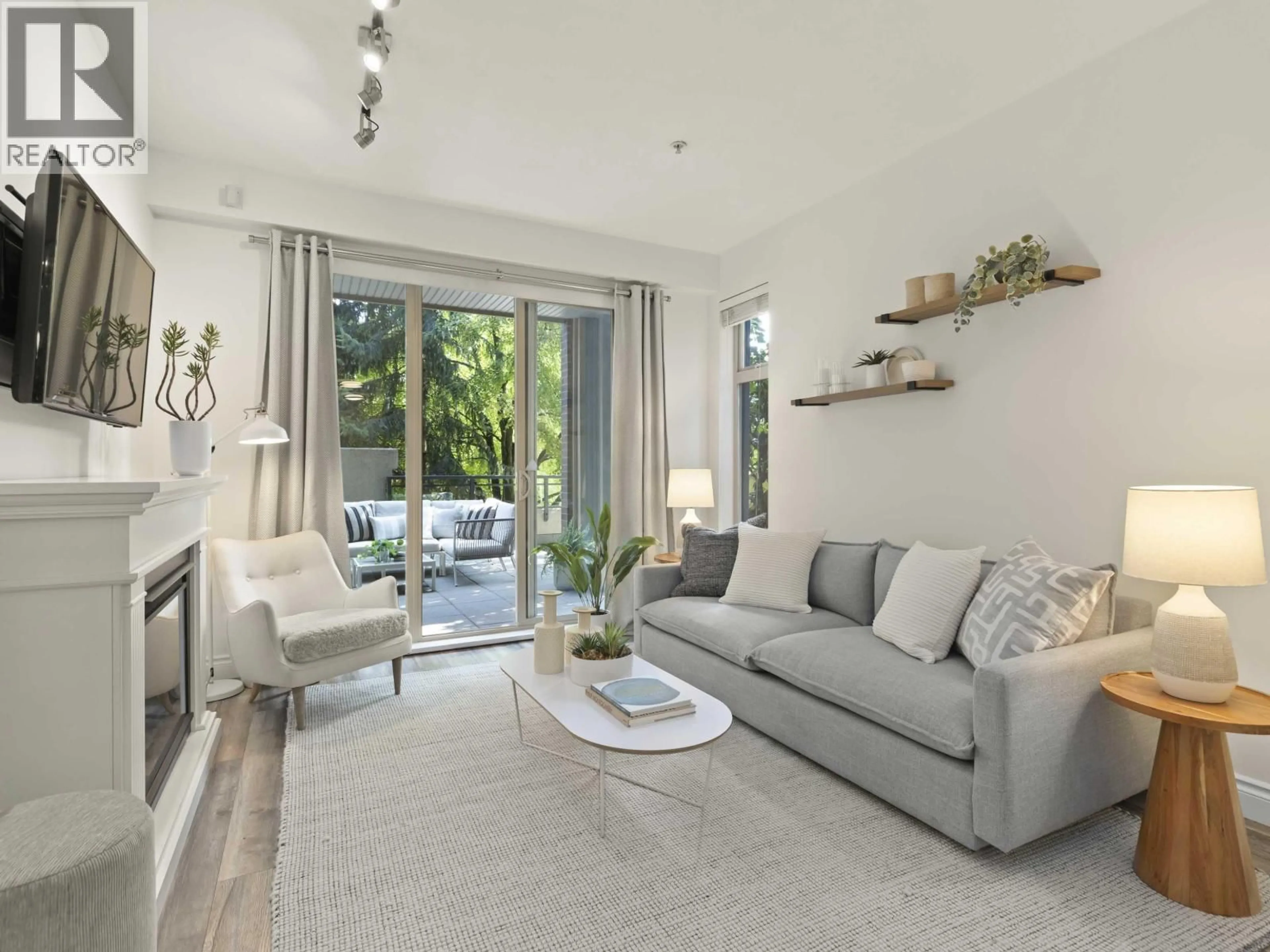 Living room with furniture, unknown for 104 - 1633 MACKAY AVENUE, North Vancouver British Columbia V7P0A2