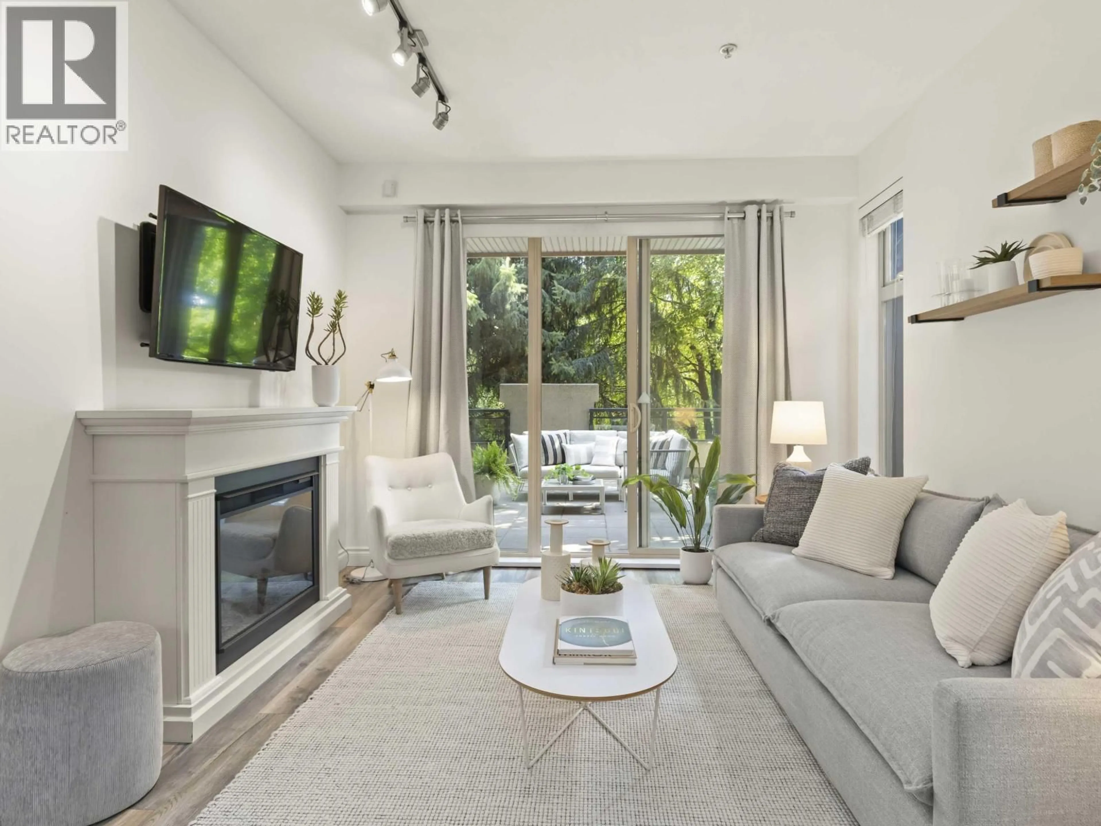 Living room with furniture, unknown for 104 - 1633 MACKAY AVENUE, North Vancouver British Columbia V7P0A2