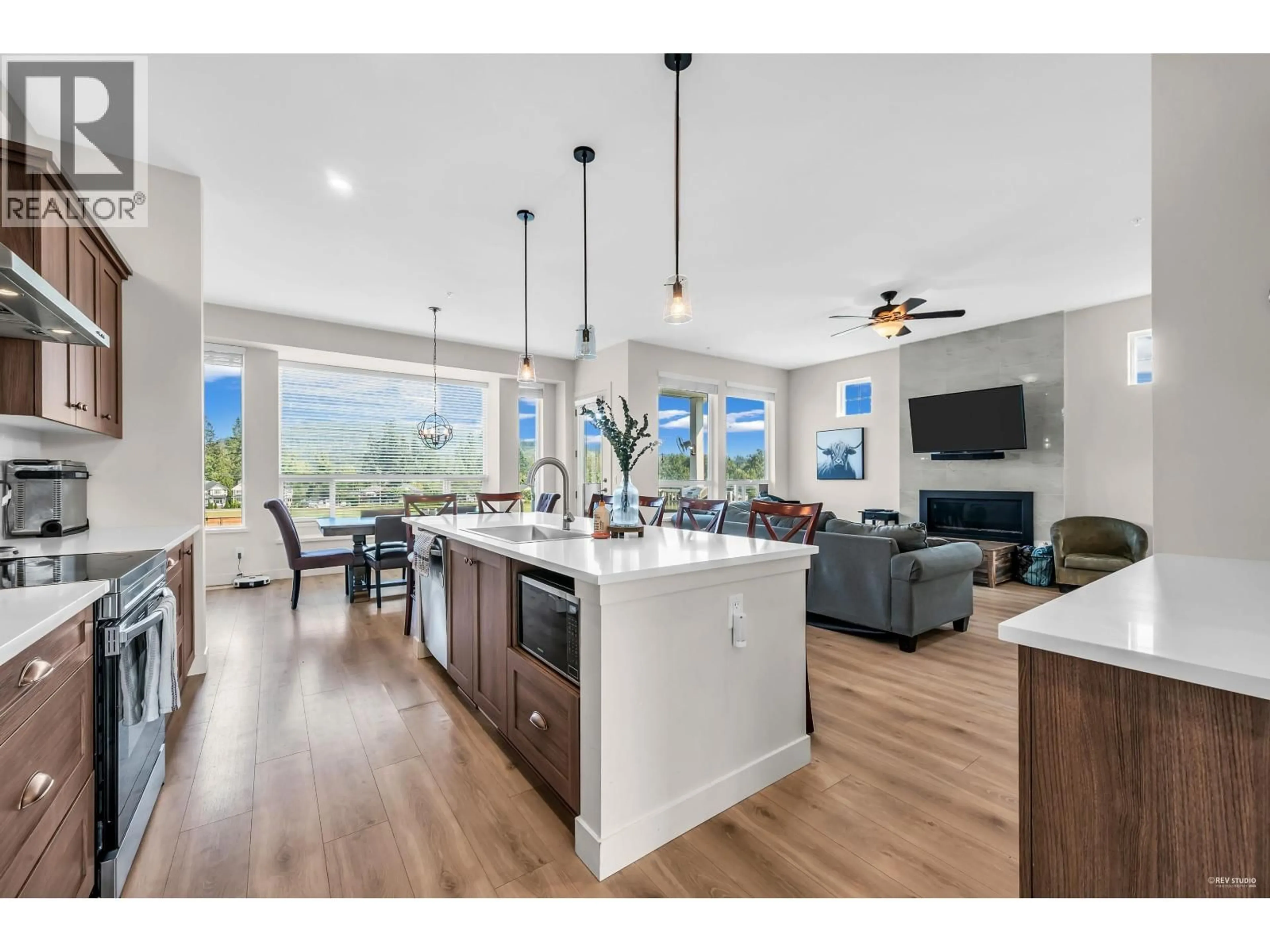 Open concept kitchen, unknown for 11004 HARRIS DRIVE, Maple Ridge British Columbia V2W1Z8