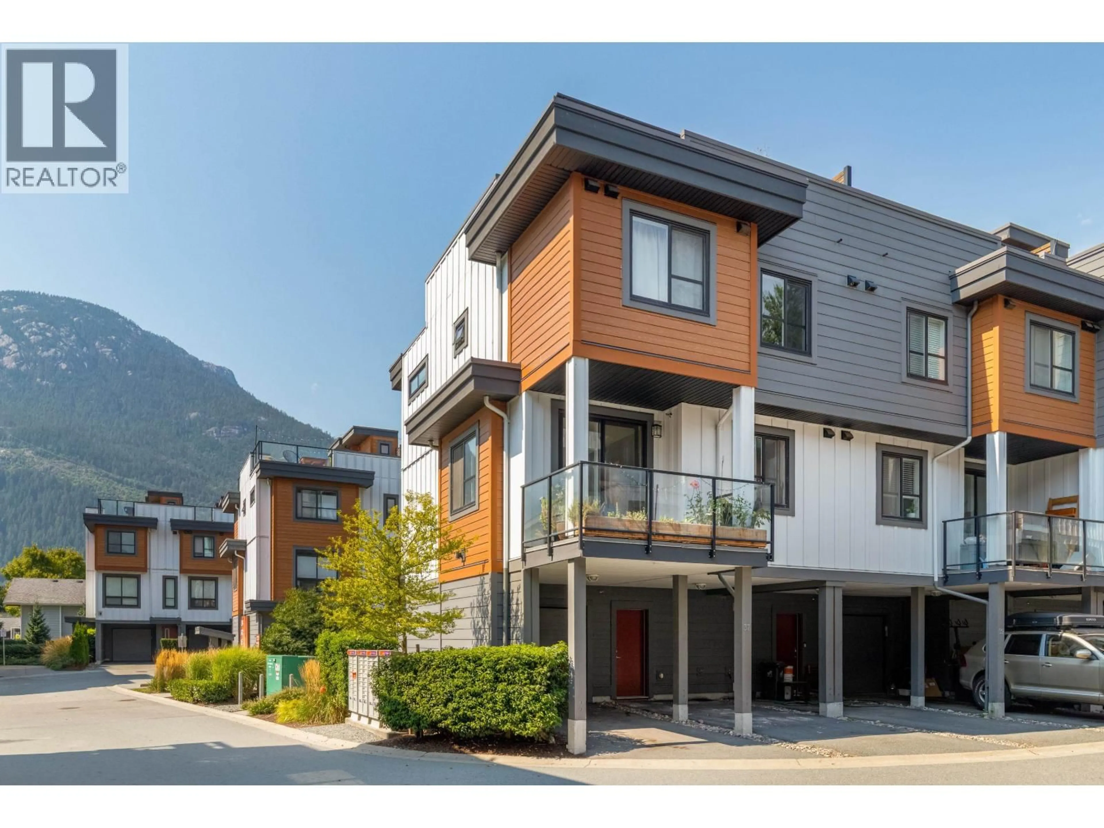 Unknown for 37 - 39769 GOVERNMENT ROAD, Squamish British Columbia V8B0Z1