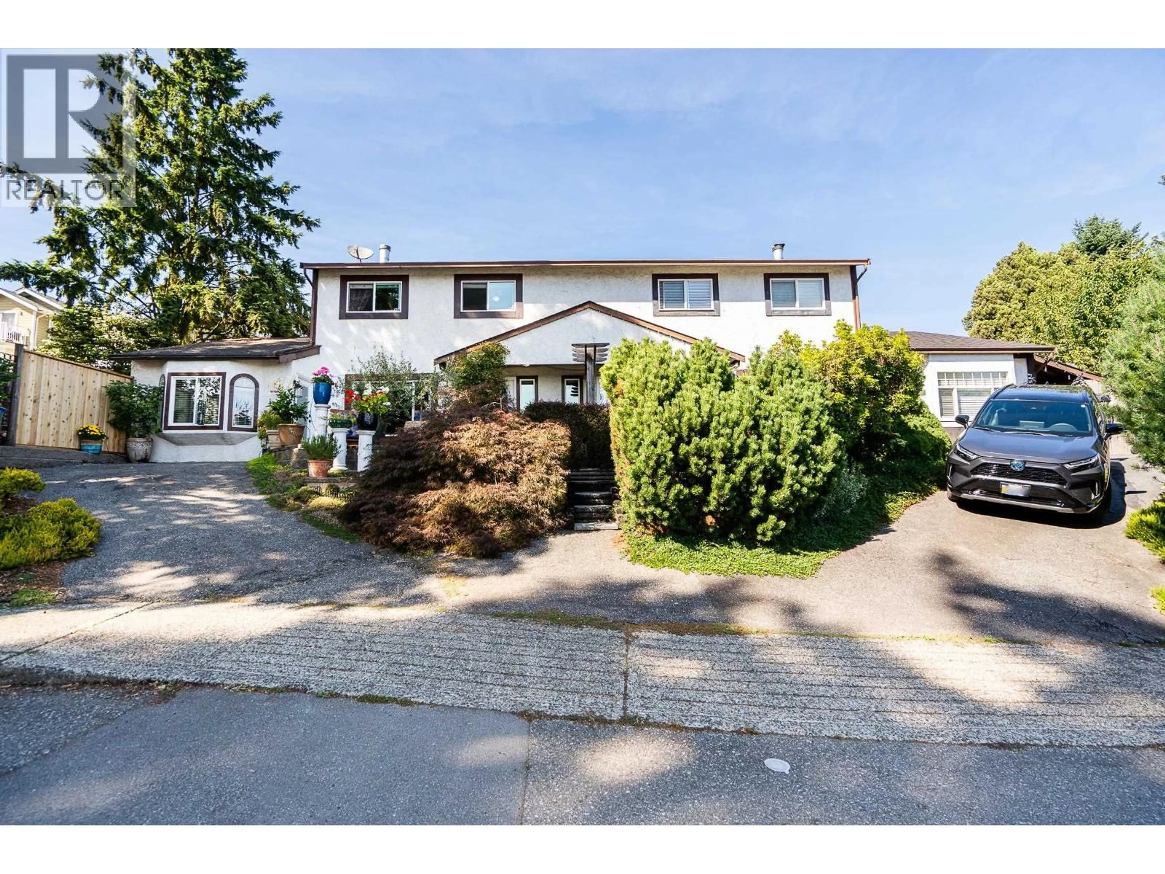 A pic from outside/outdoor area/front of a property/back of a property/a pic from drone, street for 1135 VANIER AVENUE, Coquitlam British Columbia V3K2S9