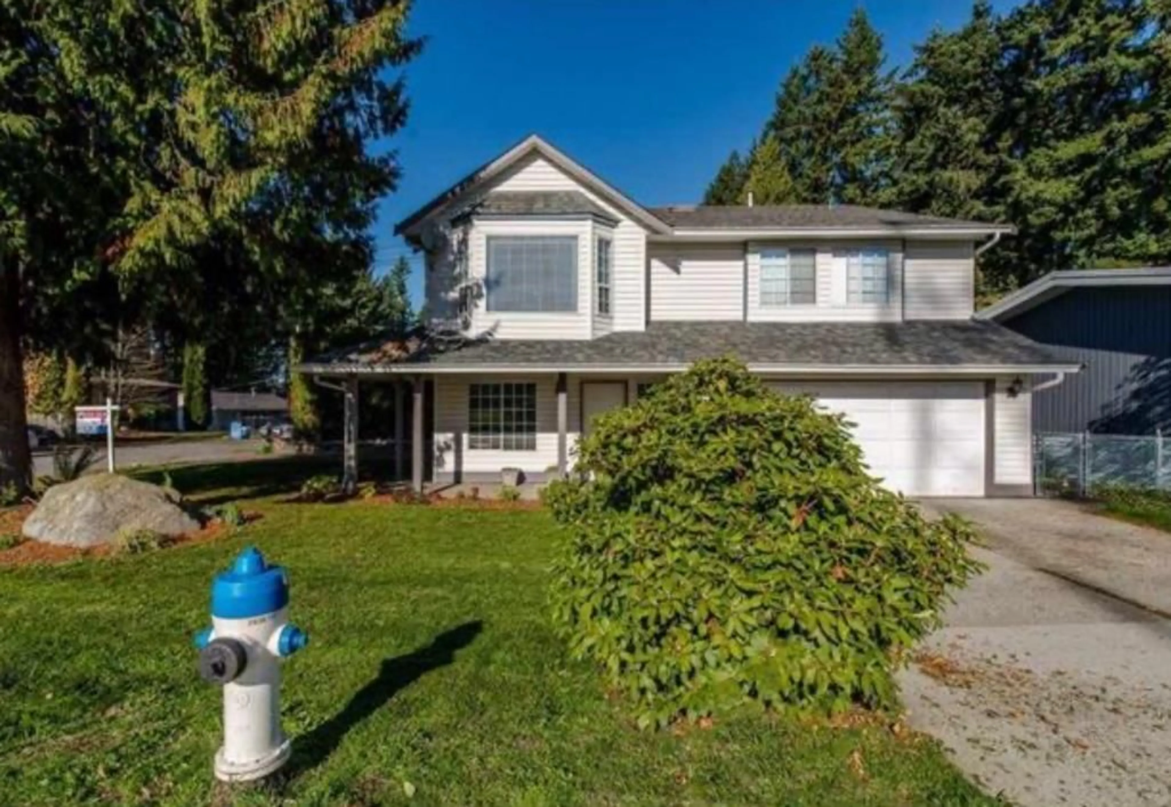Home with vinyl exterior material, street for 34735 OLD CLAYBURN, Abbotsford British Columbia V2S4H7