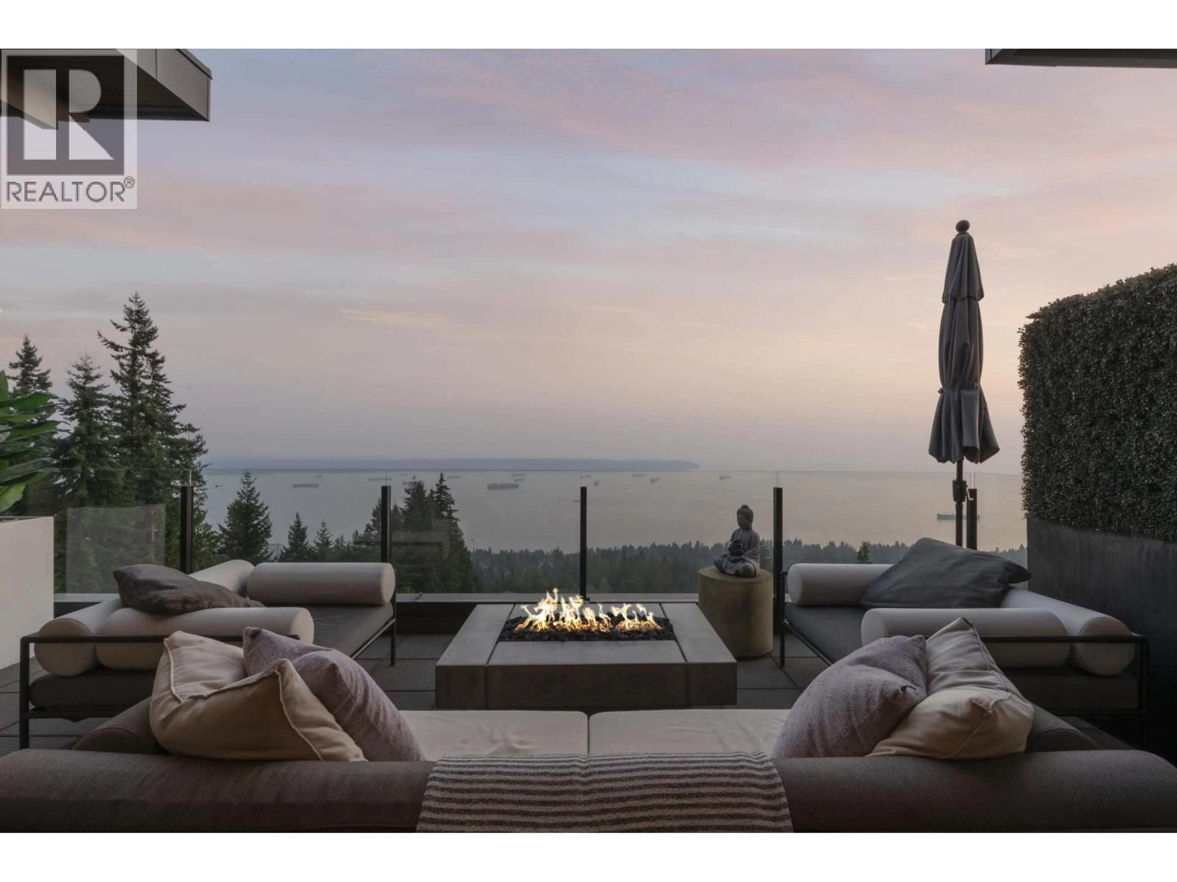 Patio, water/lake/river/ocean view for 2780 HIGHGROVE PLACE, West Vancouver British Columbia V7S0A4