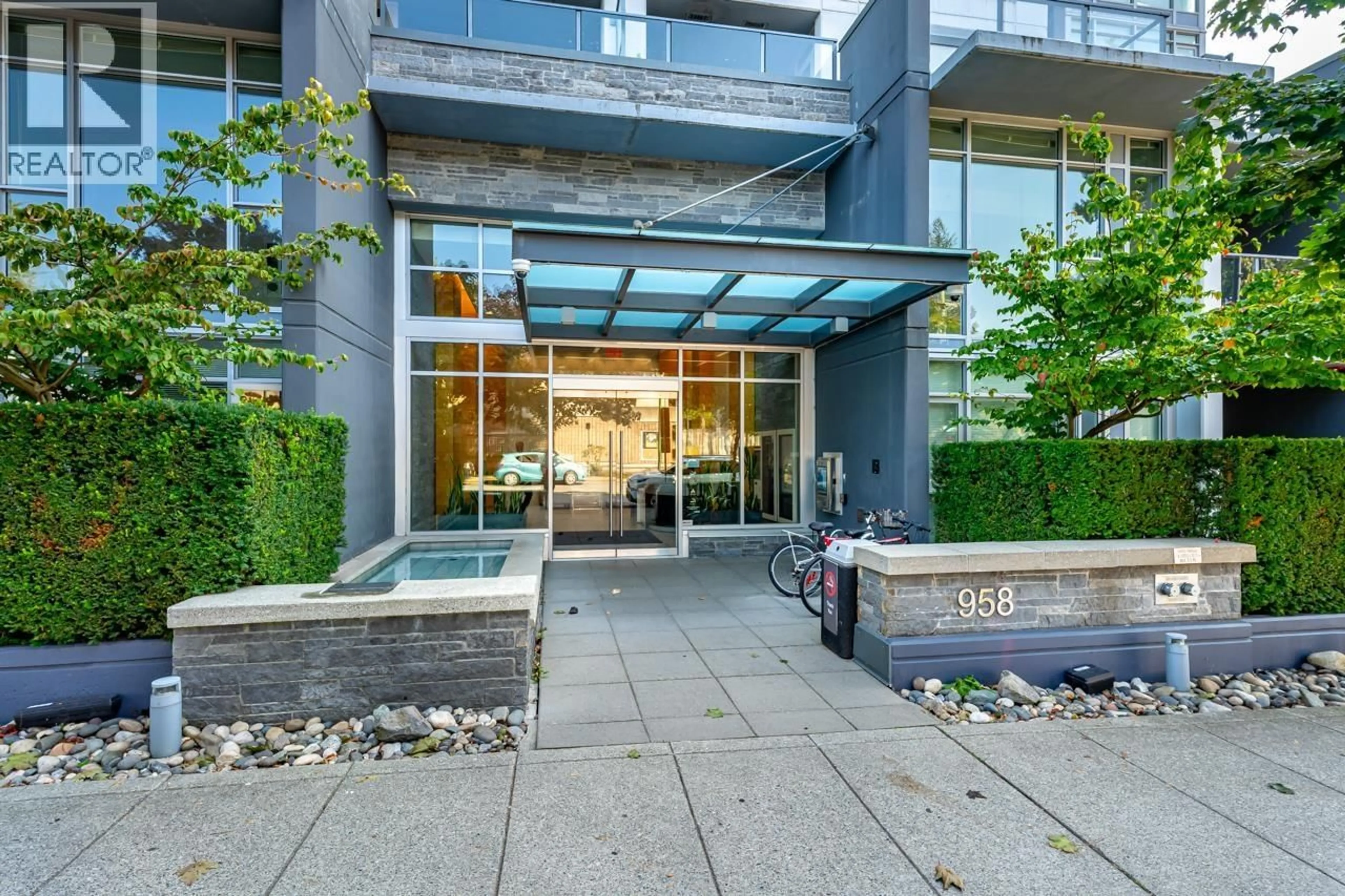 Unknown for 1606 - 958 RIDGEWAY AVENUE, Coquitlam British Columbia V3K0C5