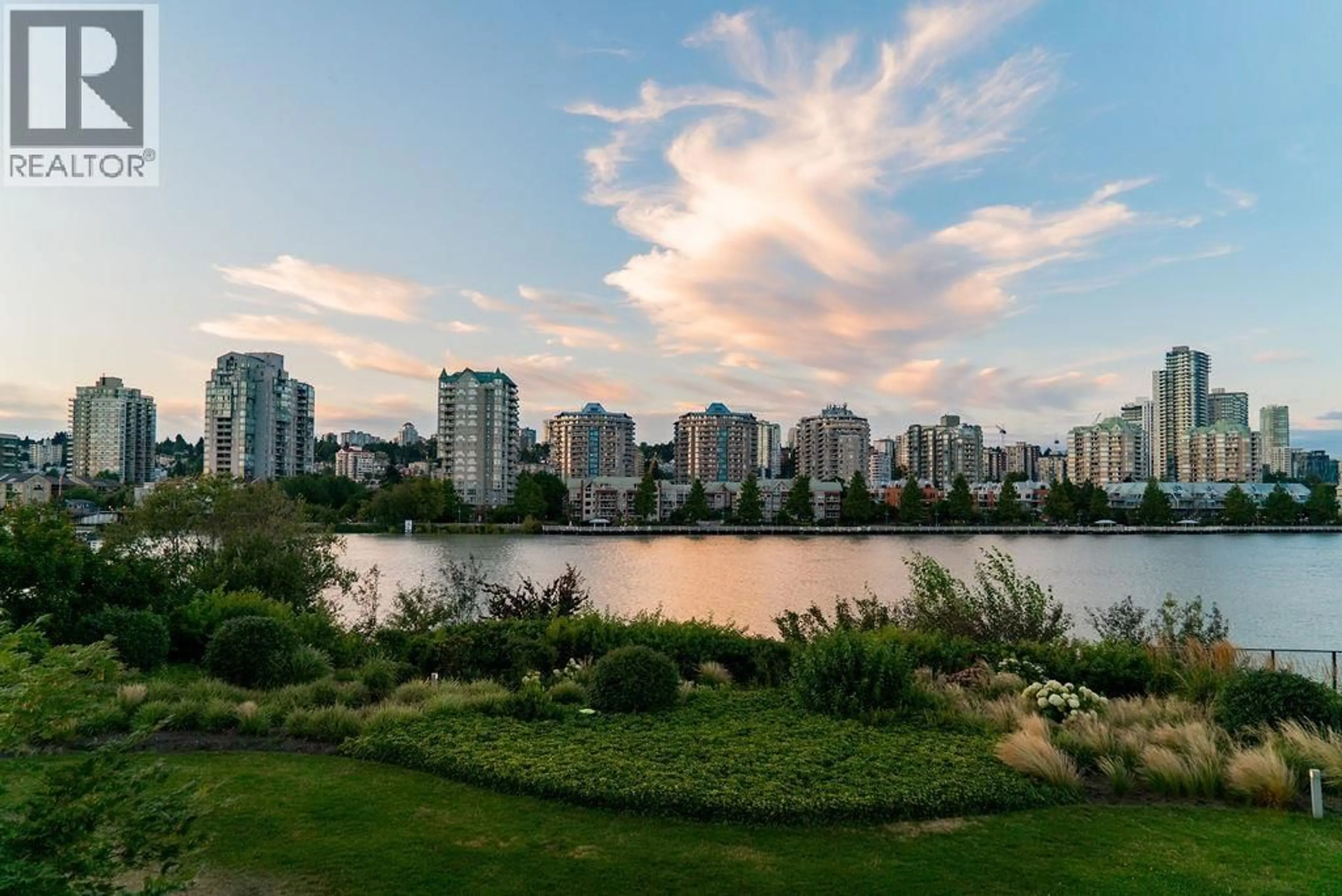Patio, water/lake/river/ocean view for 305 - 210 SALTER STREET, New Westminster British Columbia V3M0J9
