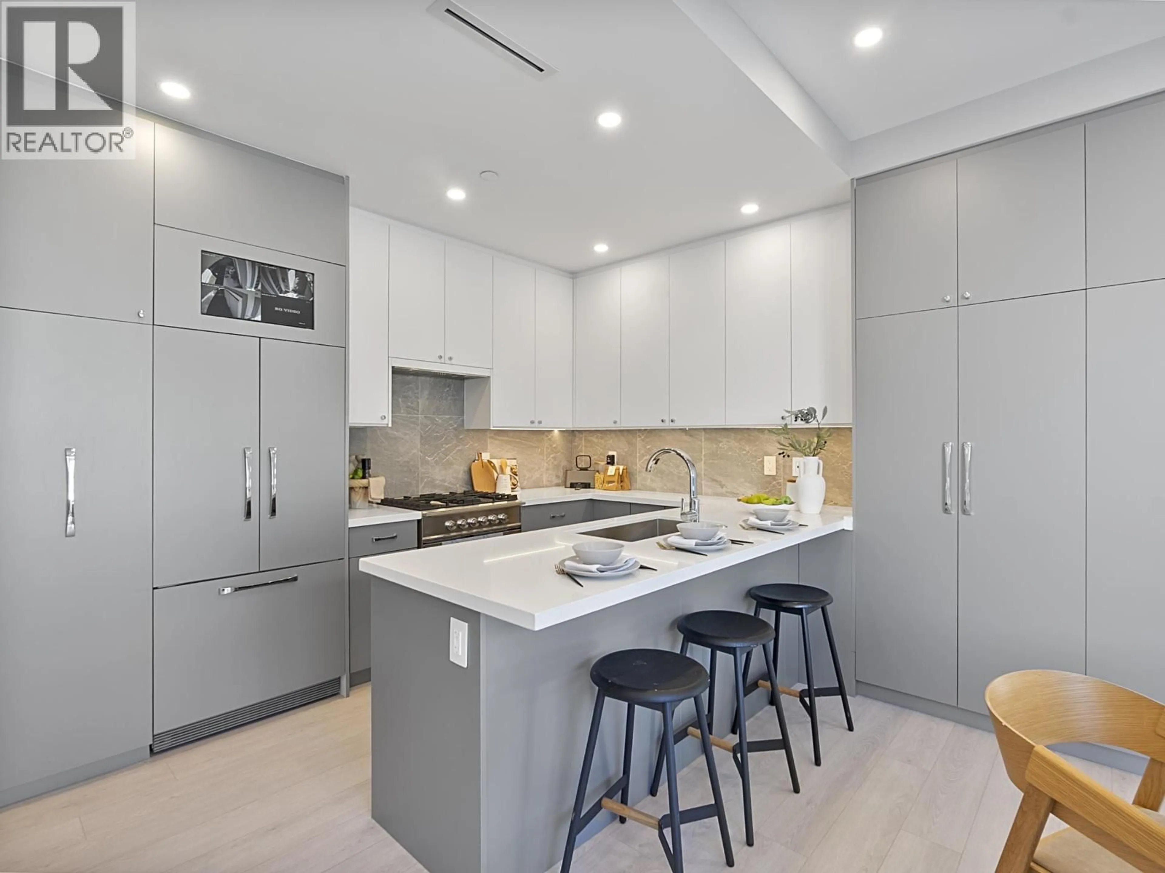 Contemporary kitchen, unknown for 885 KING EDWARD AVENUE, Vancouver British Columbia V5V2E4