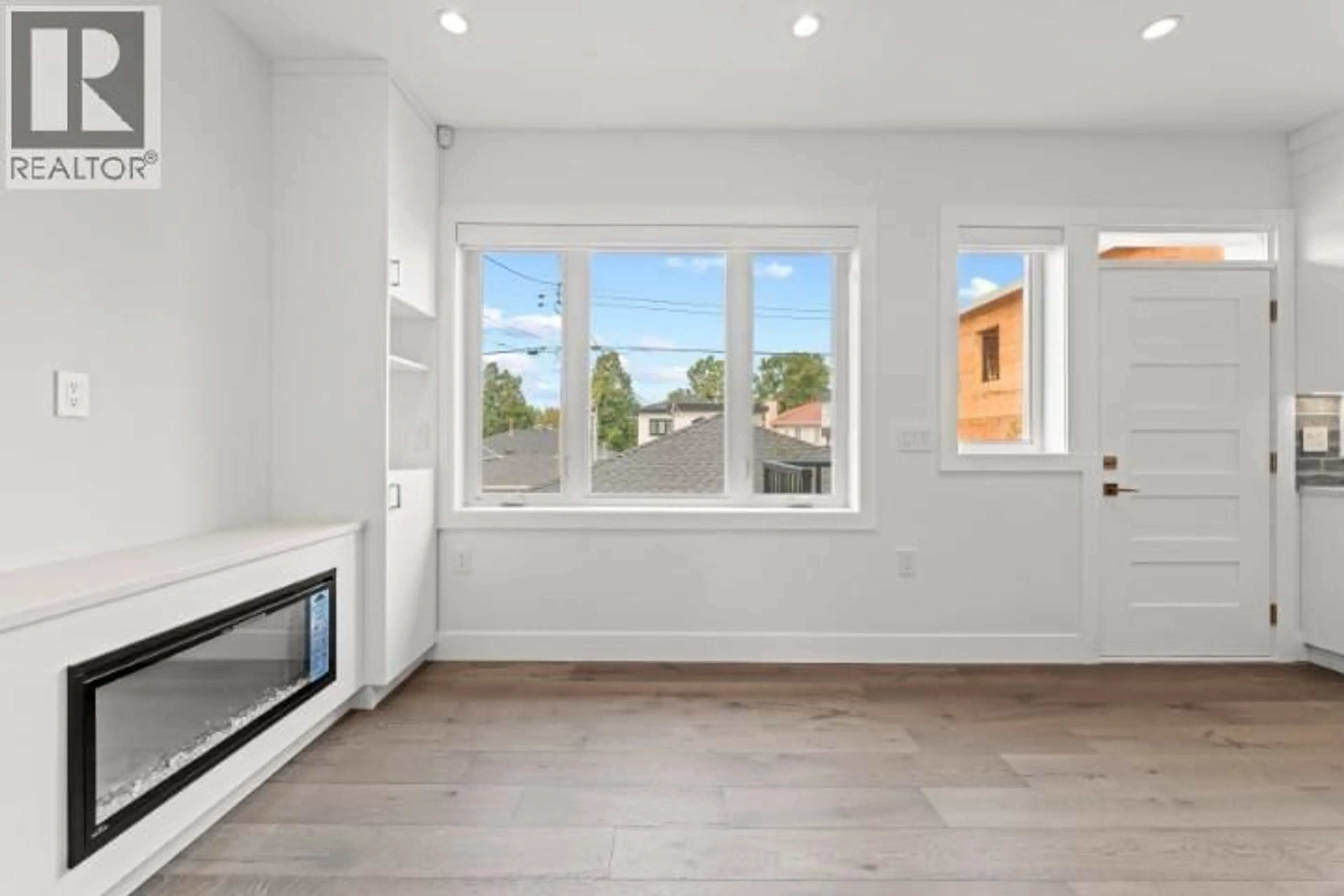 A pic of a room for 2 - 3571 28TH AVENUE, Vancouver British Columbia V5R1T4