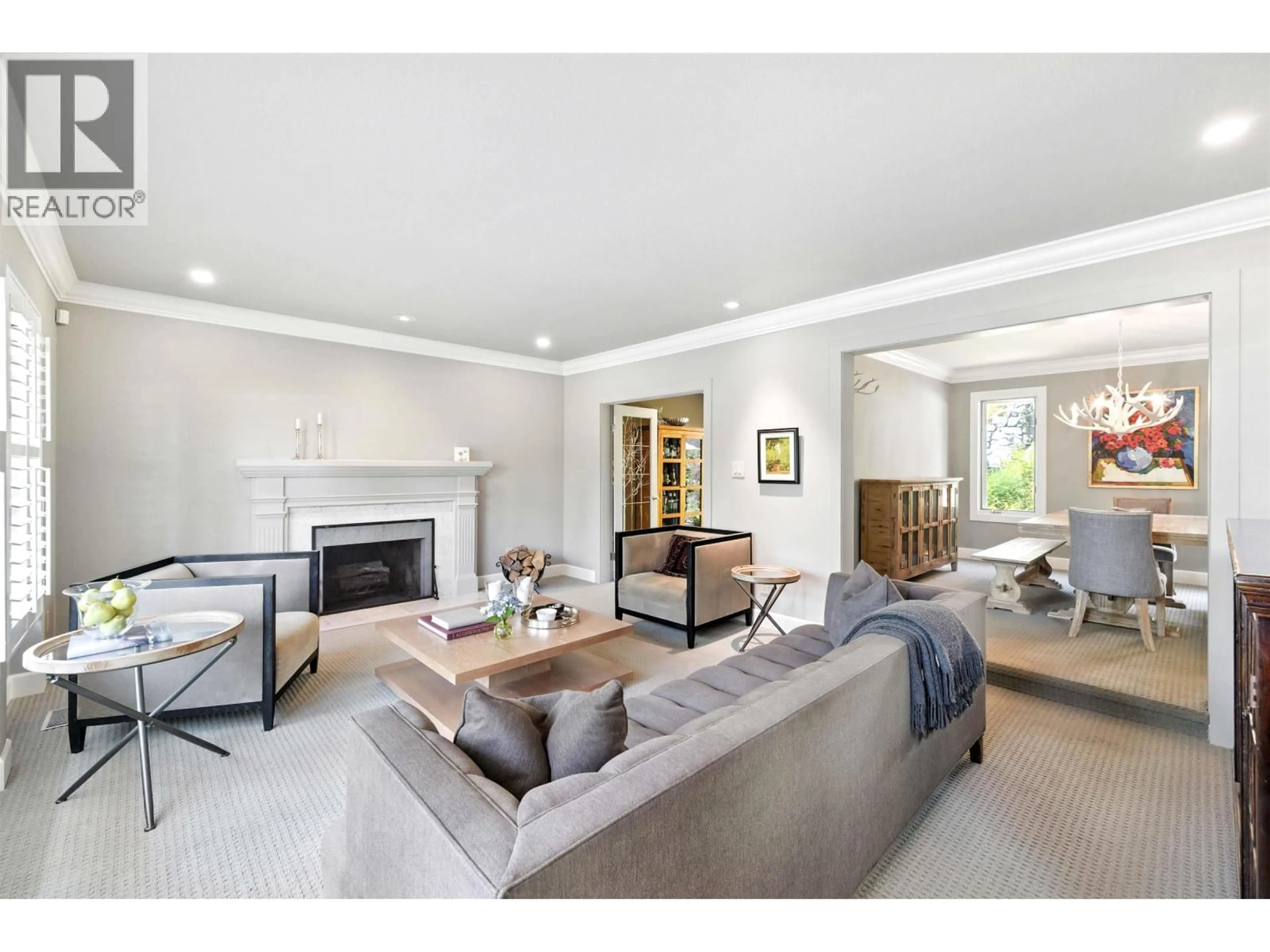 Living room with furniture, unknown for 4817 MEADFEILD ROAD, West Vancouver British Columbia V7W3E6