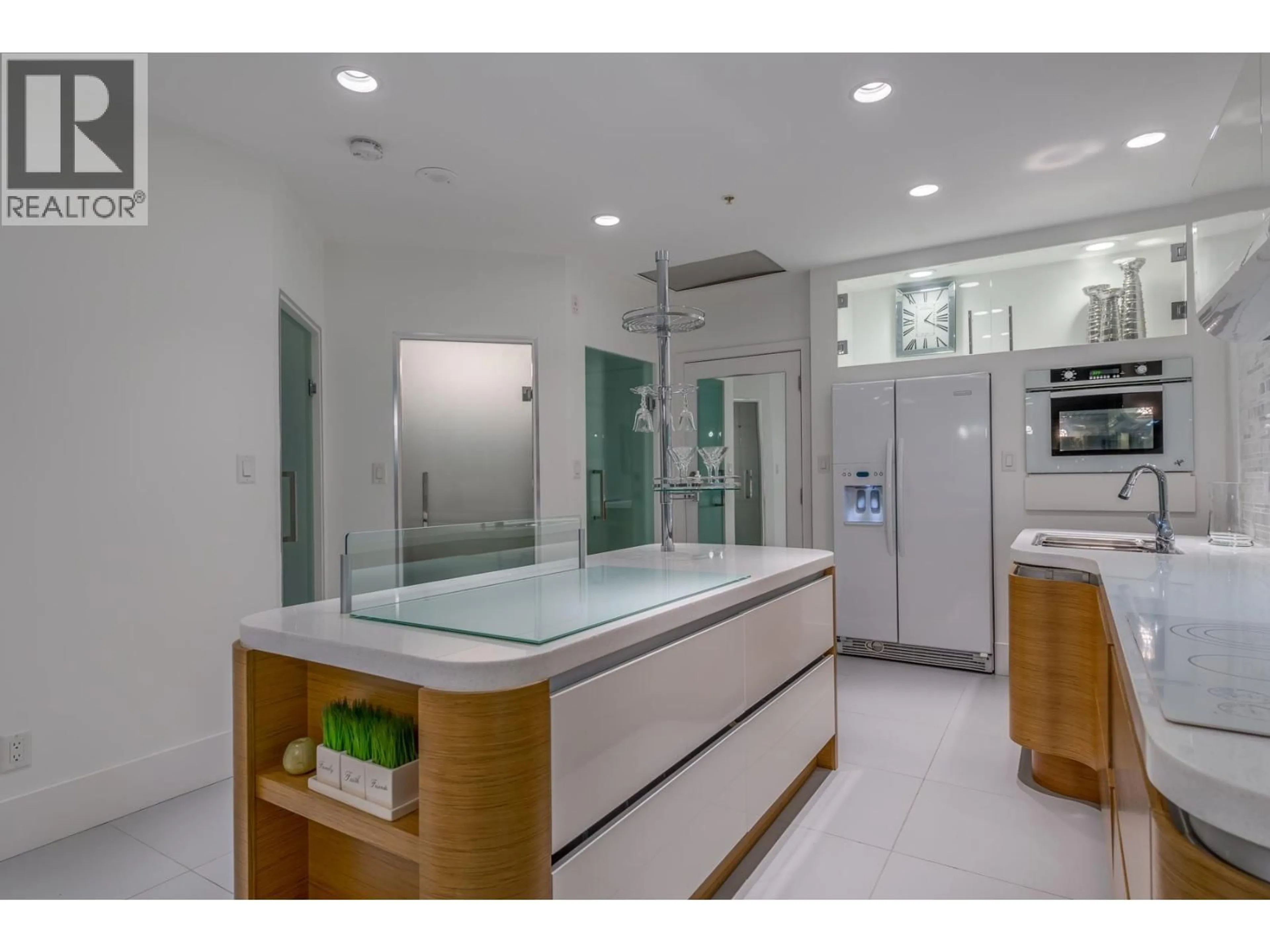 Contemporary kitchen, ceramic/tile floor for 203 - 1177 HORNBY STREET, Vancouver British Columbia V6Z2E9