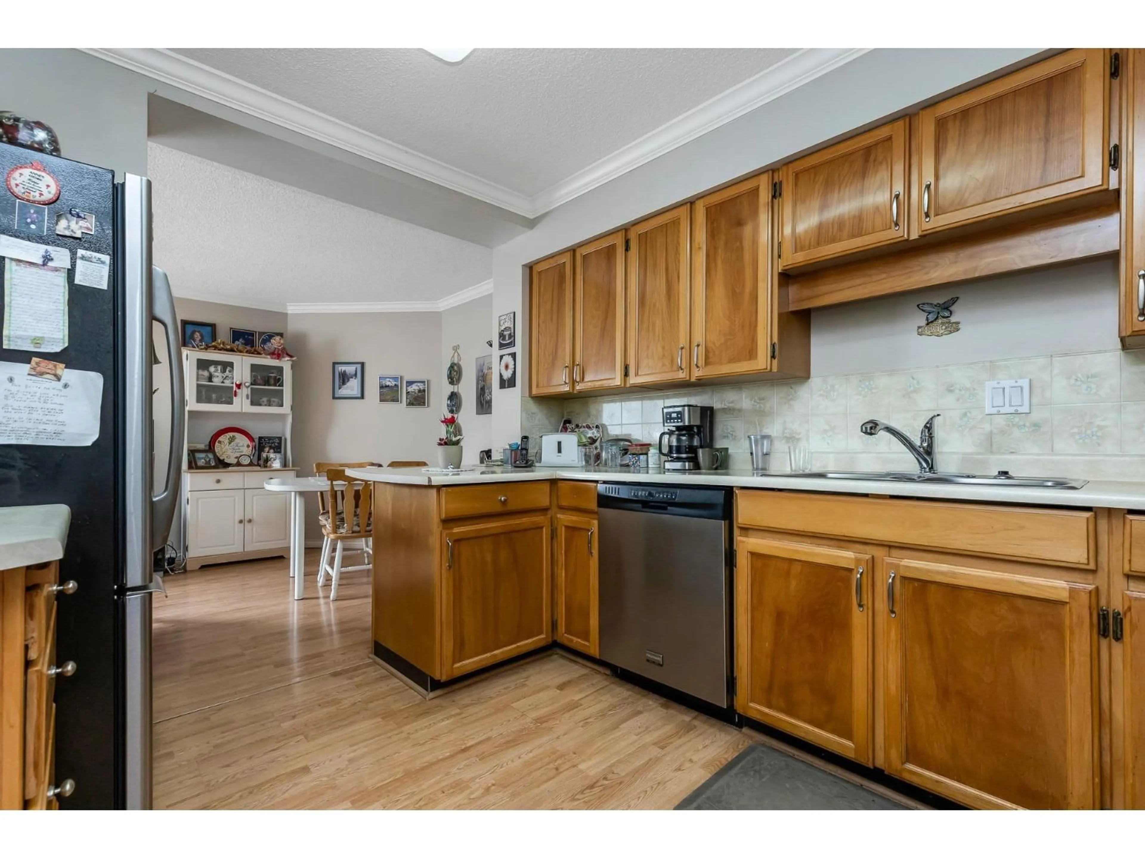 Standard kitchen, unknown for 315 - 31955 OLD YALE, Abbotsford British Columbia V2T4N1