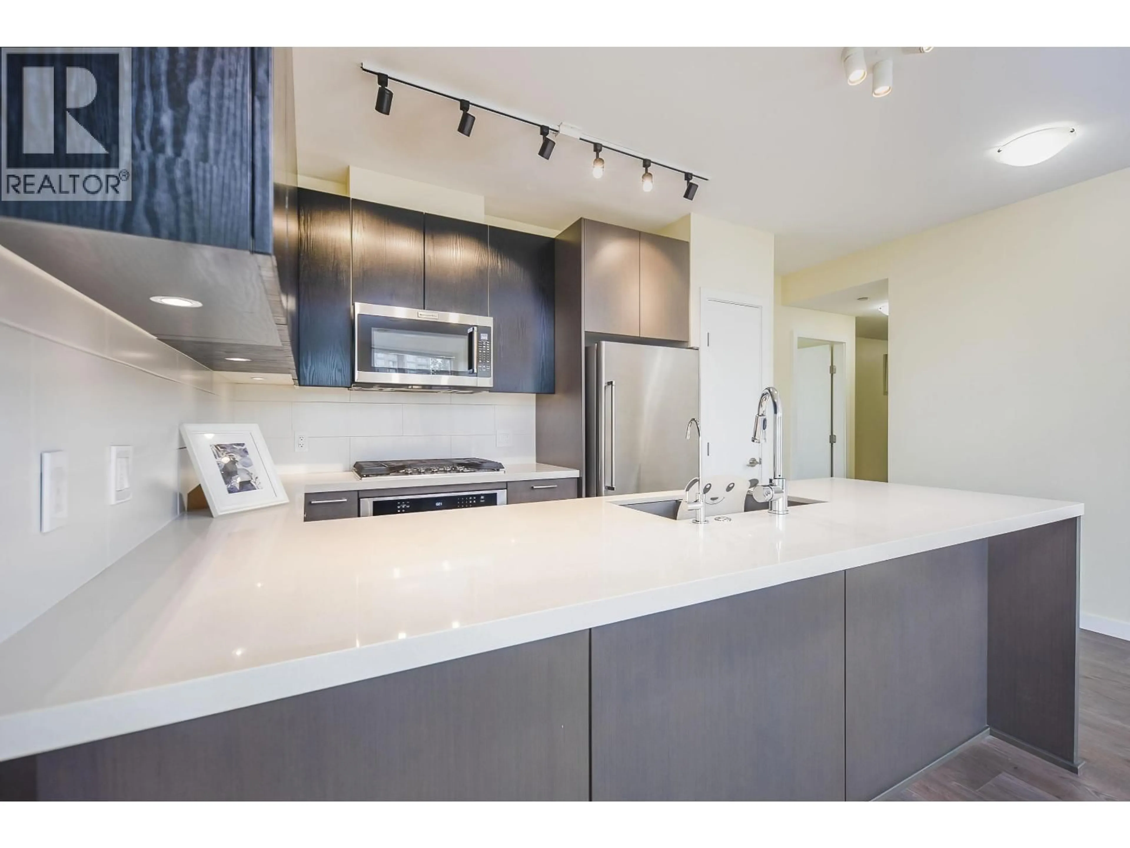 Open concept kitchen, unknown for 1009 - 271 FRANCIS WAY, New Westminster British Columbia V3L0H2