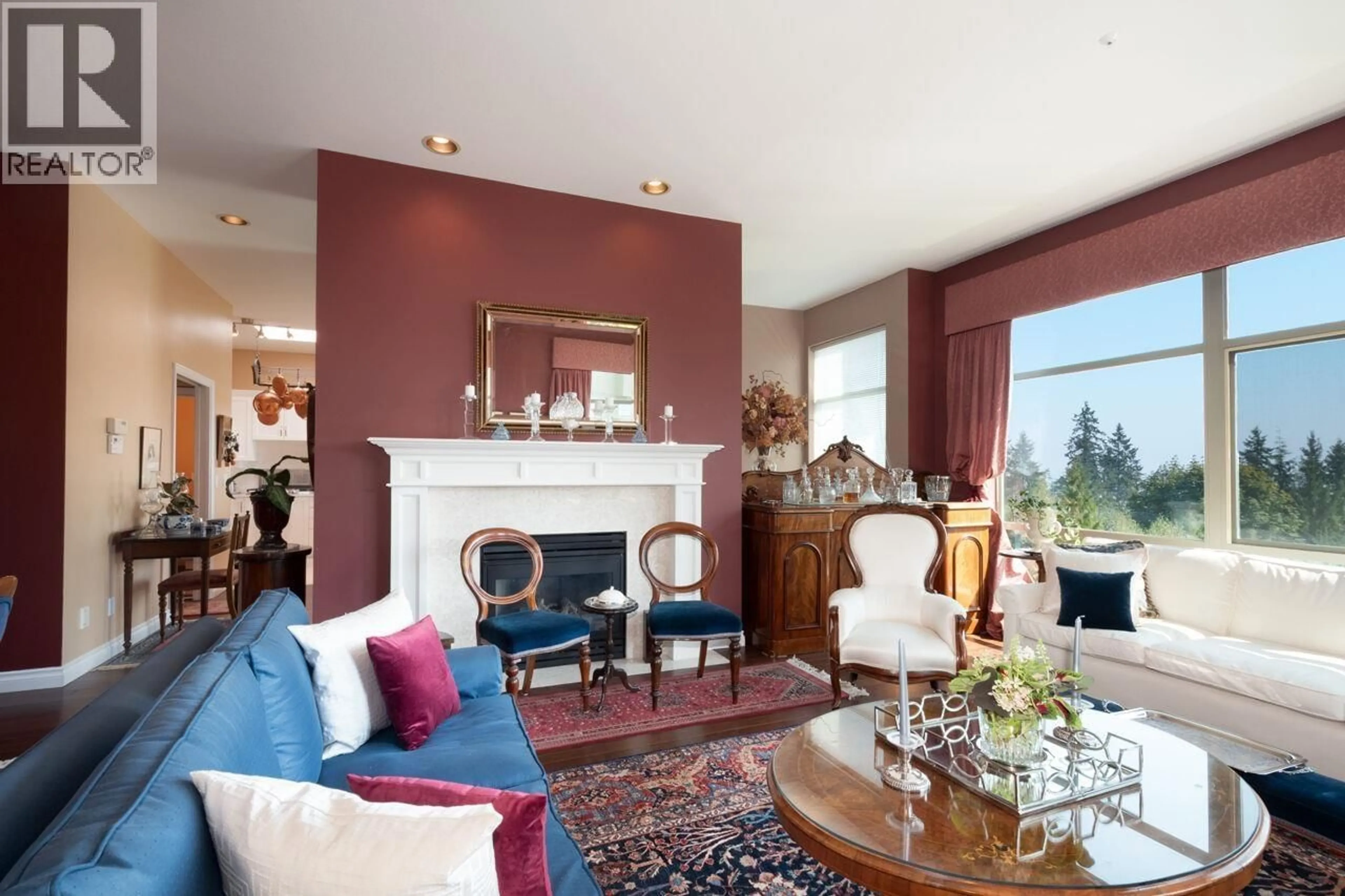 Living room with furniture, unknown for 3178 DEER RIDGE DRIVE, West Vancouver British Columbia V7S4W1