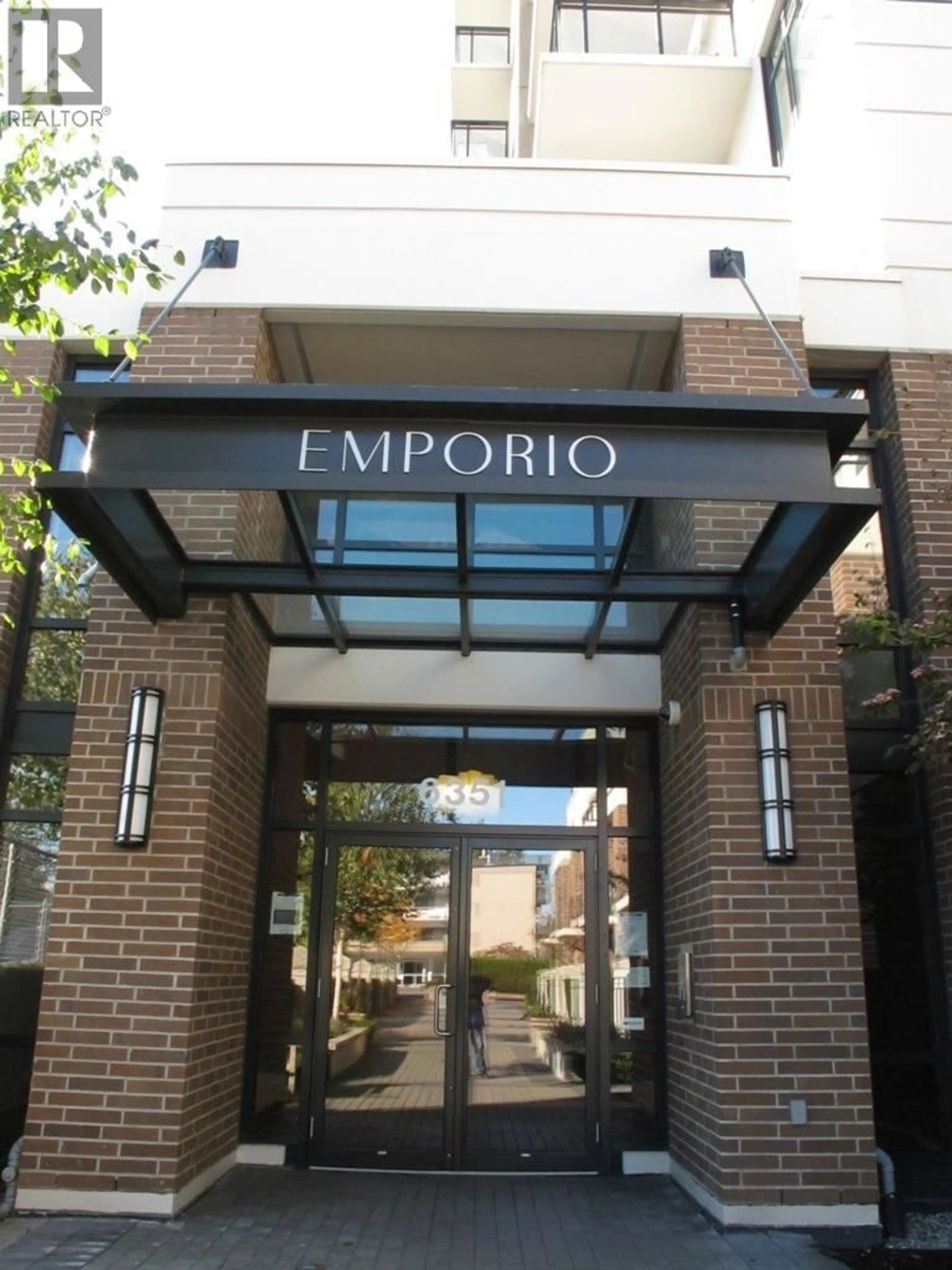 Indoor foyer for 606 - 6351 BUSWELL STREET, Richmond British Columbia V6Y0A4