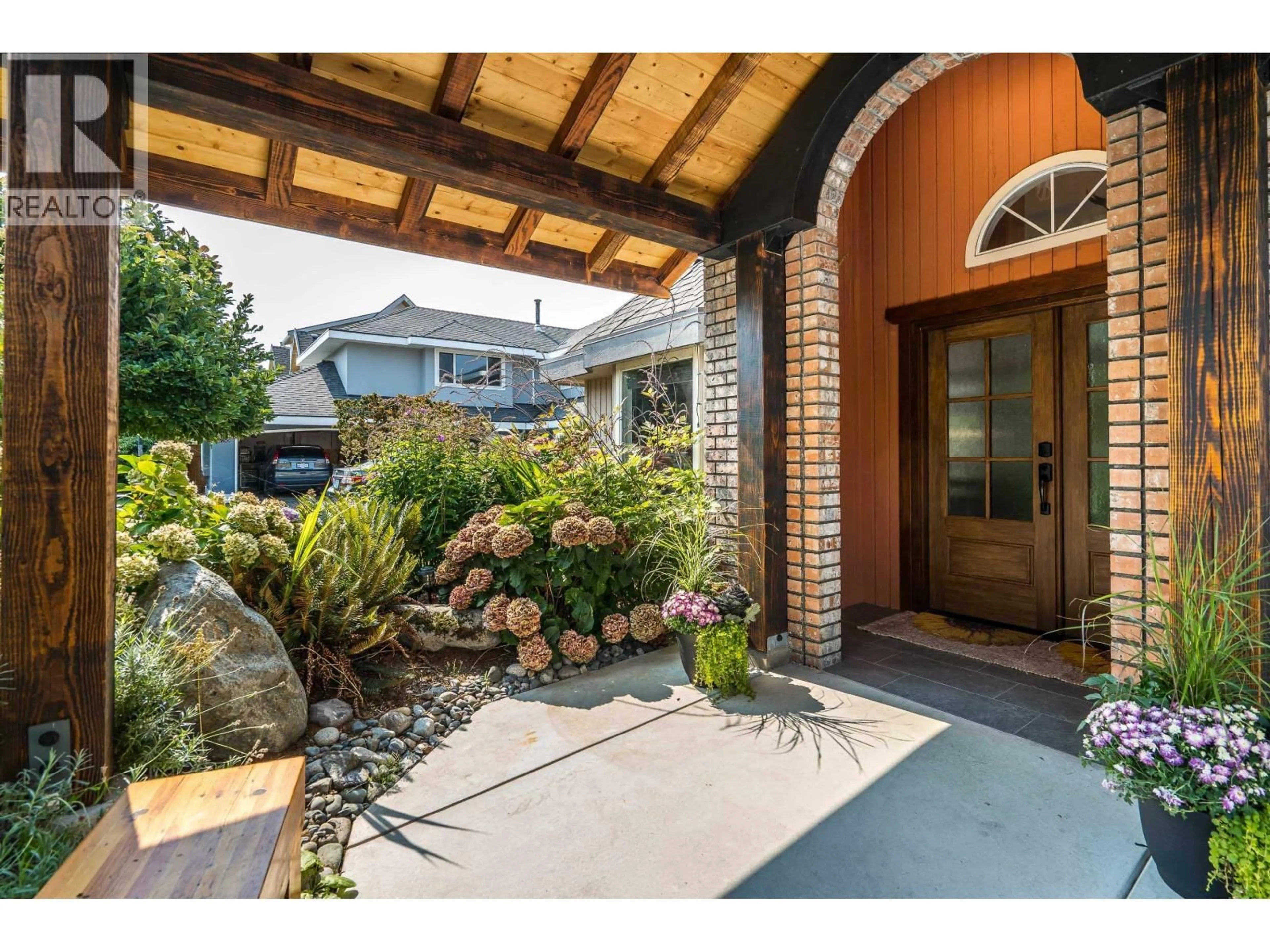Indoor entryway for 4553 66 STREET, Ladner British Columbia V4K4Y8