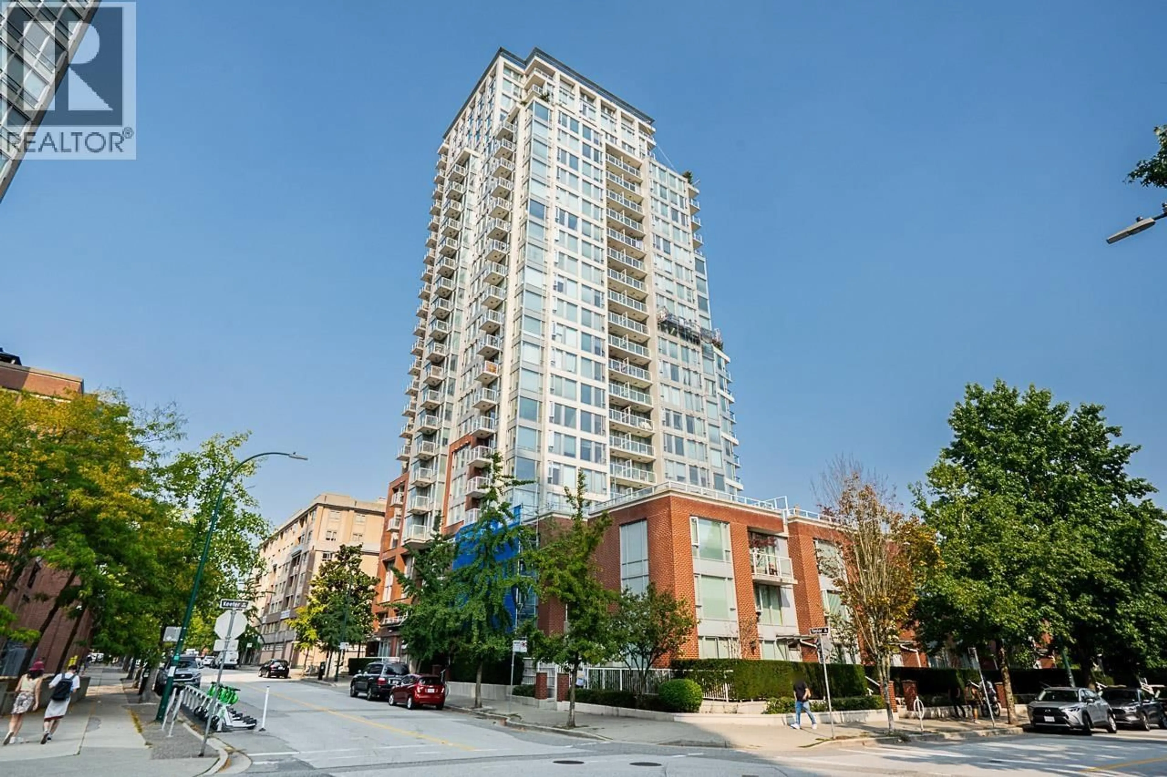 Patio, unknown for 1804 - 550 TAYLOR STREET, Vancouver British Columbia V6B1R1