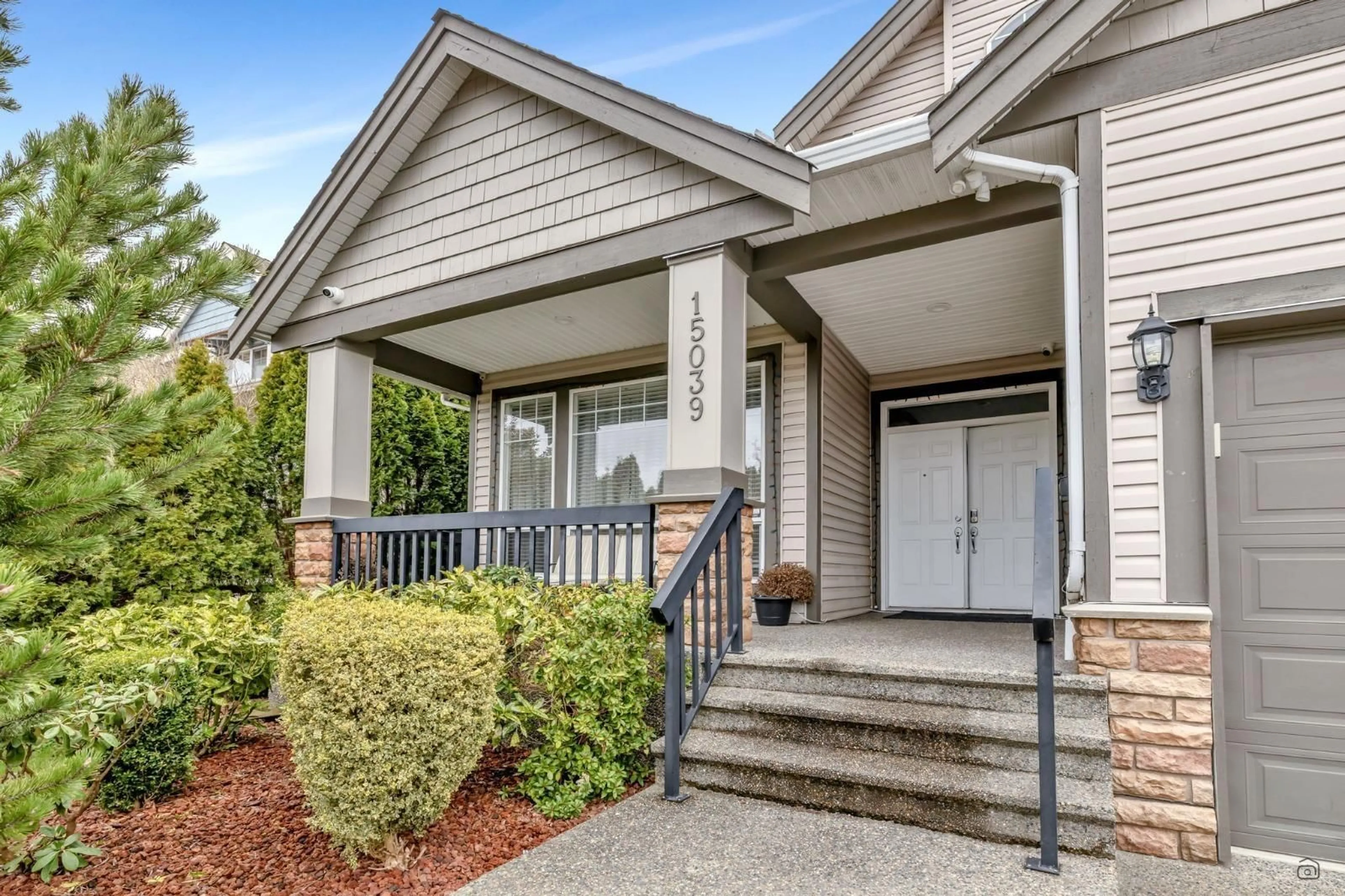 Home with vinyl exterior material, street for 15039 69, Surrey British Columbia V3S0X1