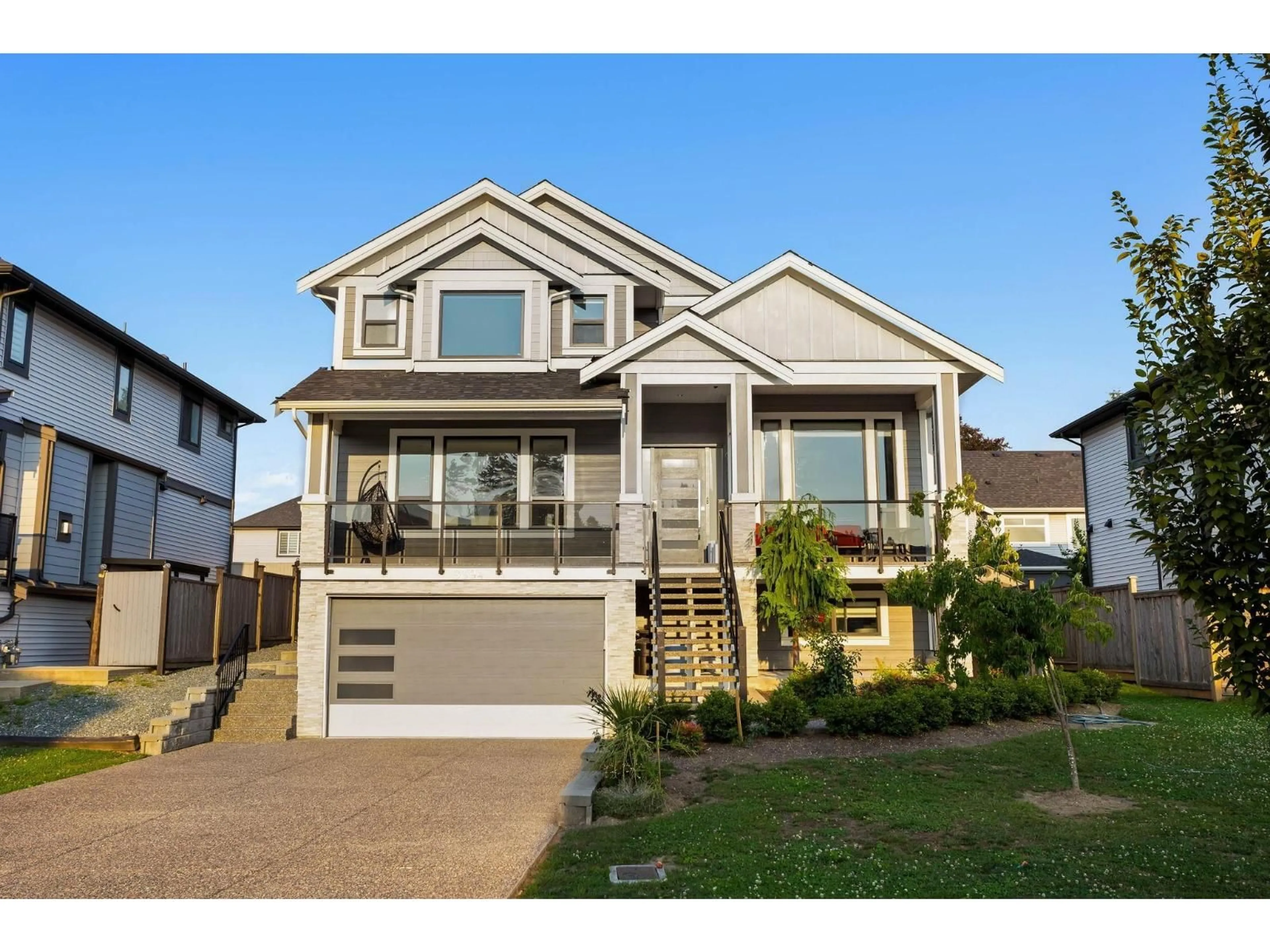 Home with vinyl exterior material, street for 8394 MCTAGGART, Mission British Columbia V2V0G3