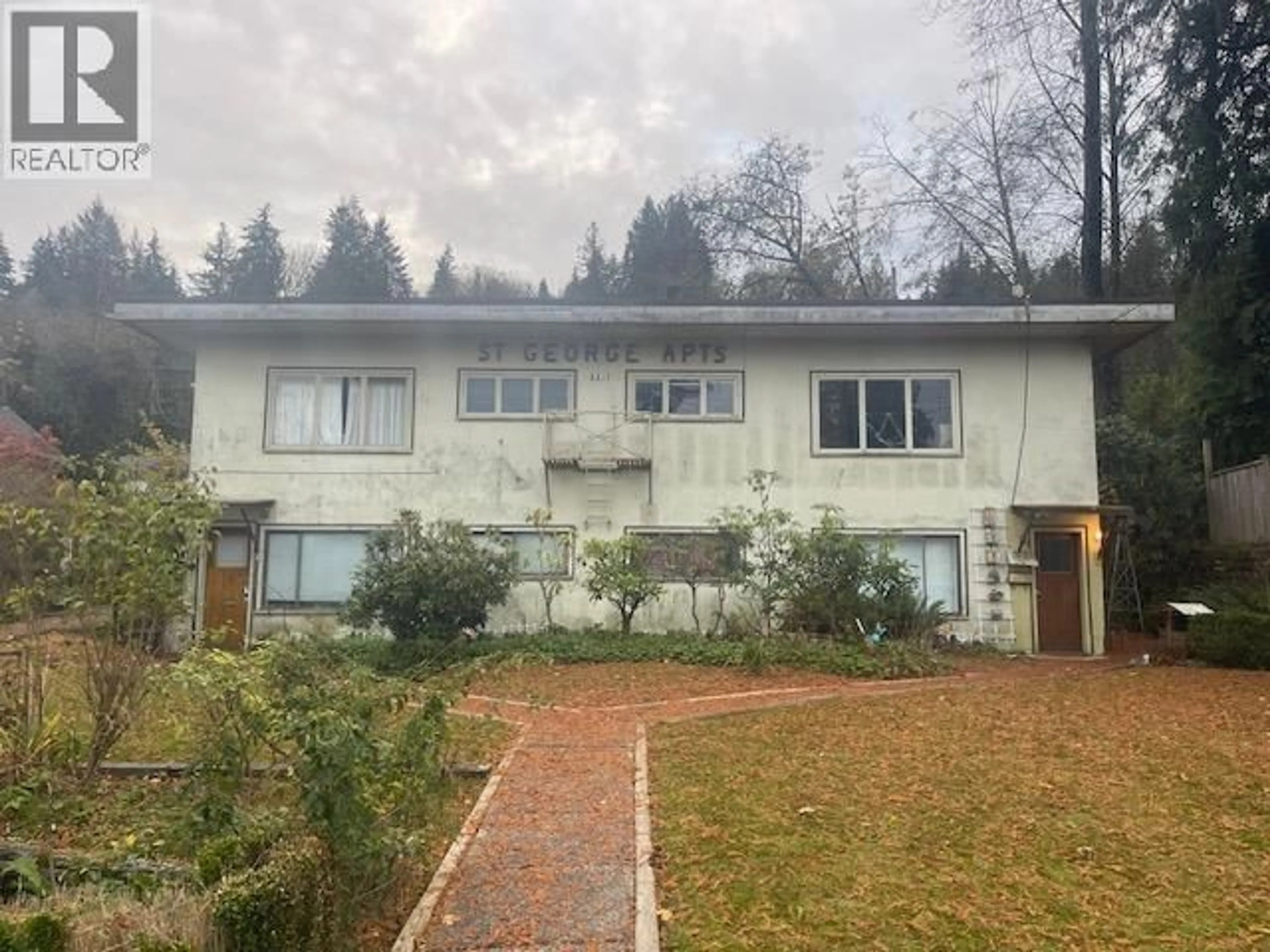 Unknown for 2217 ST. GEORGE STREET, Port Moody British Columbia V3H2G1