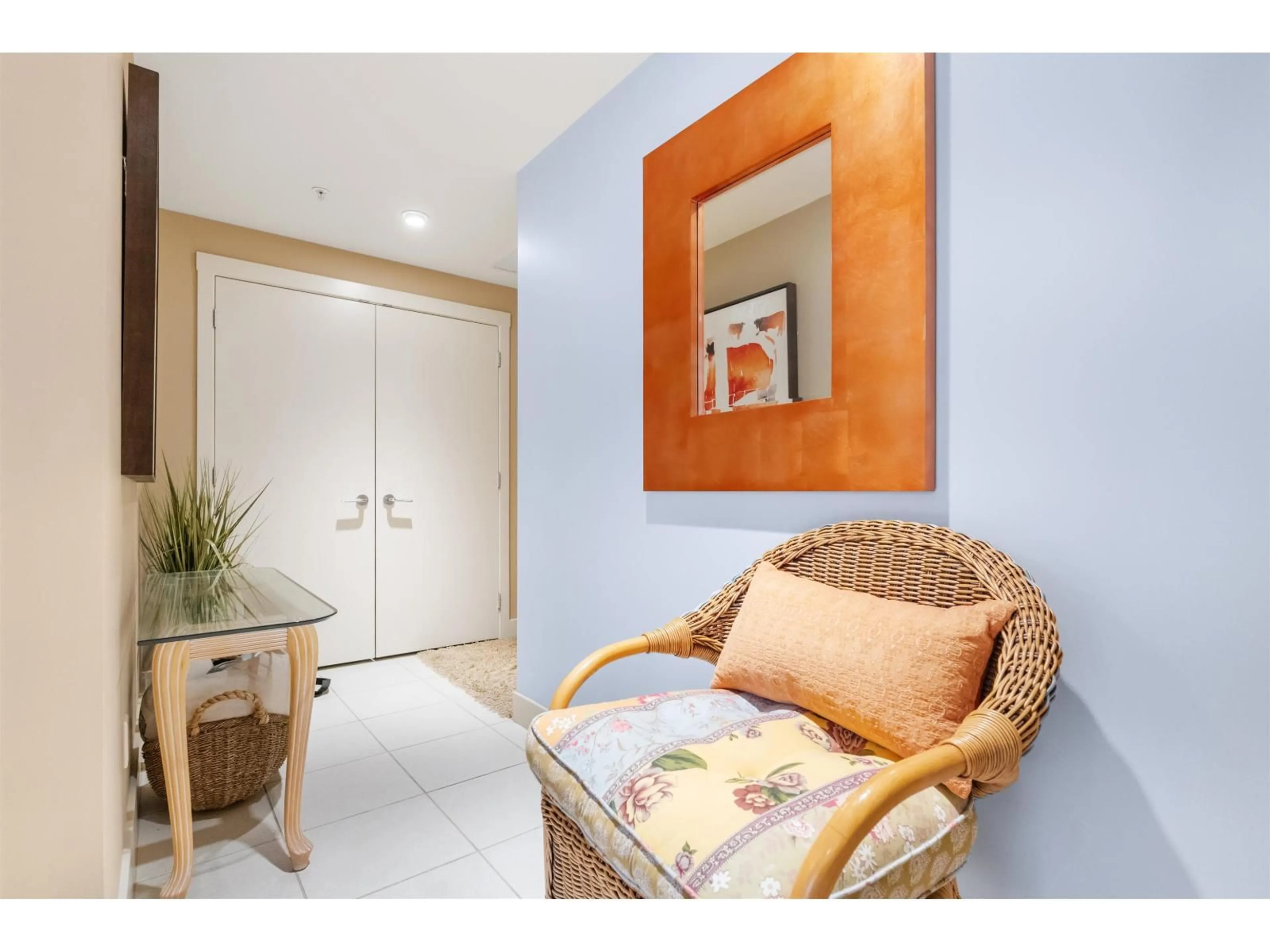 Indoor entryway for 303 - 1473 JOHNSTON, White Rock British Columbia V4B0A2