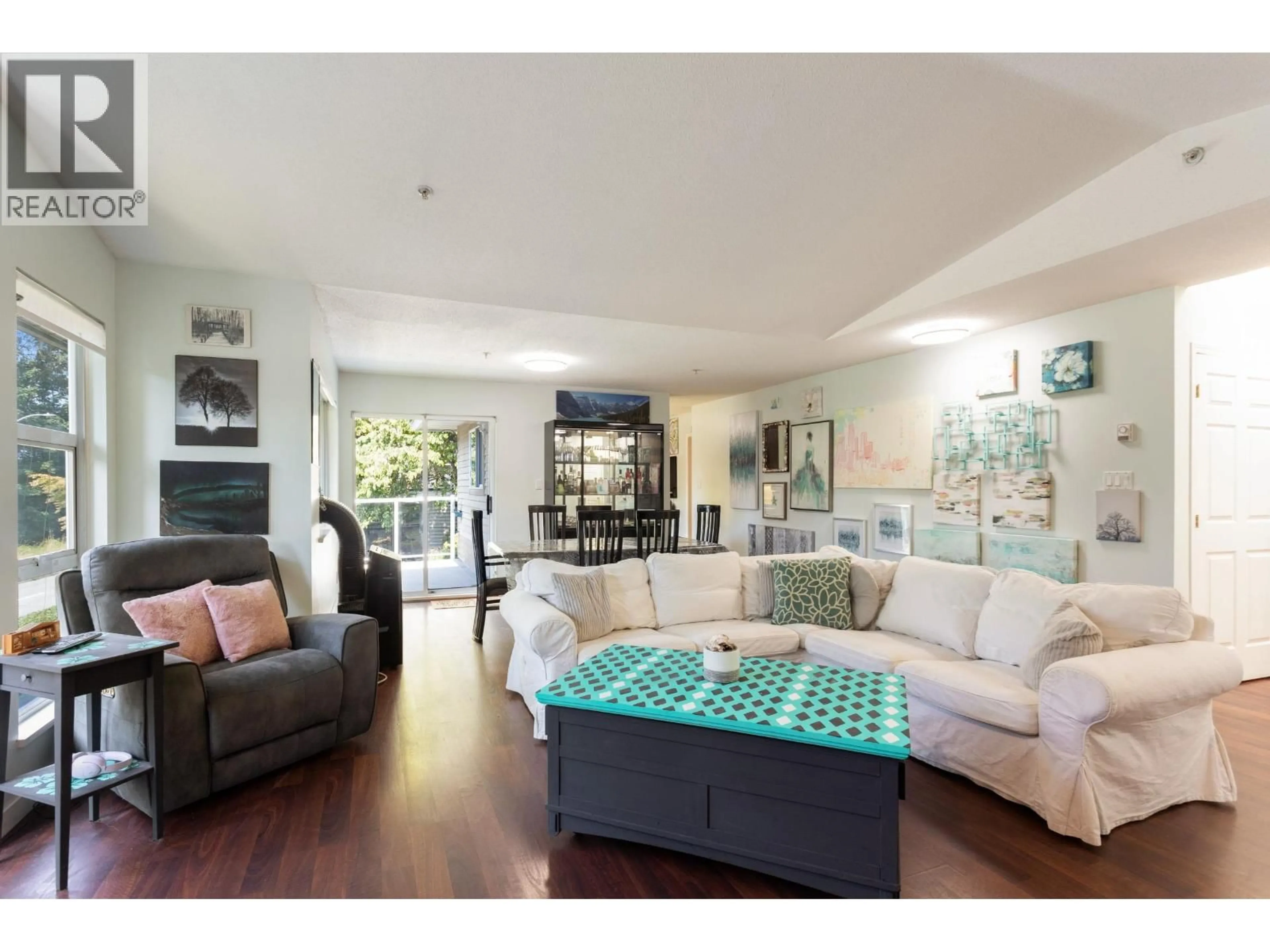 Living room with furniture, unknown for 1103 O'FLAHERTY GATE, Port Coquitlam British Columbia V3C6H2