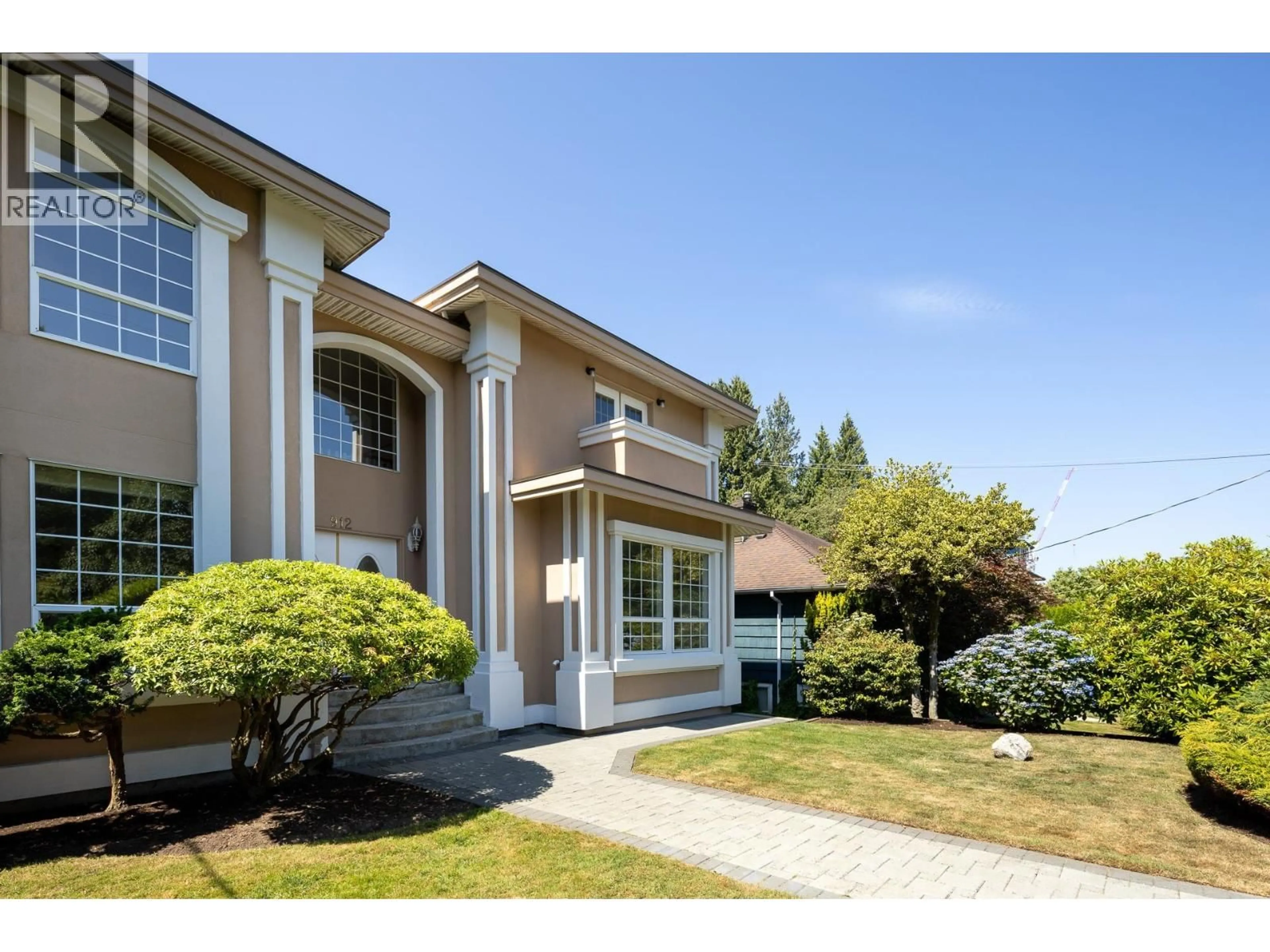 Unknown for 912 FIFTH STREET, New Westminster British Columbia V3L2Y4
