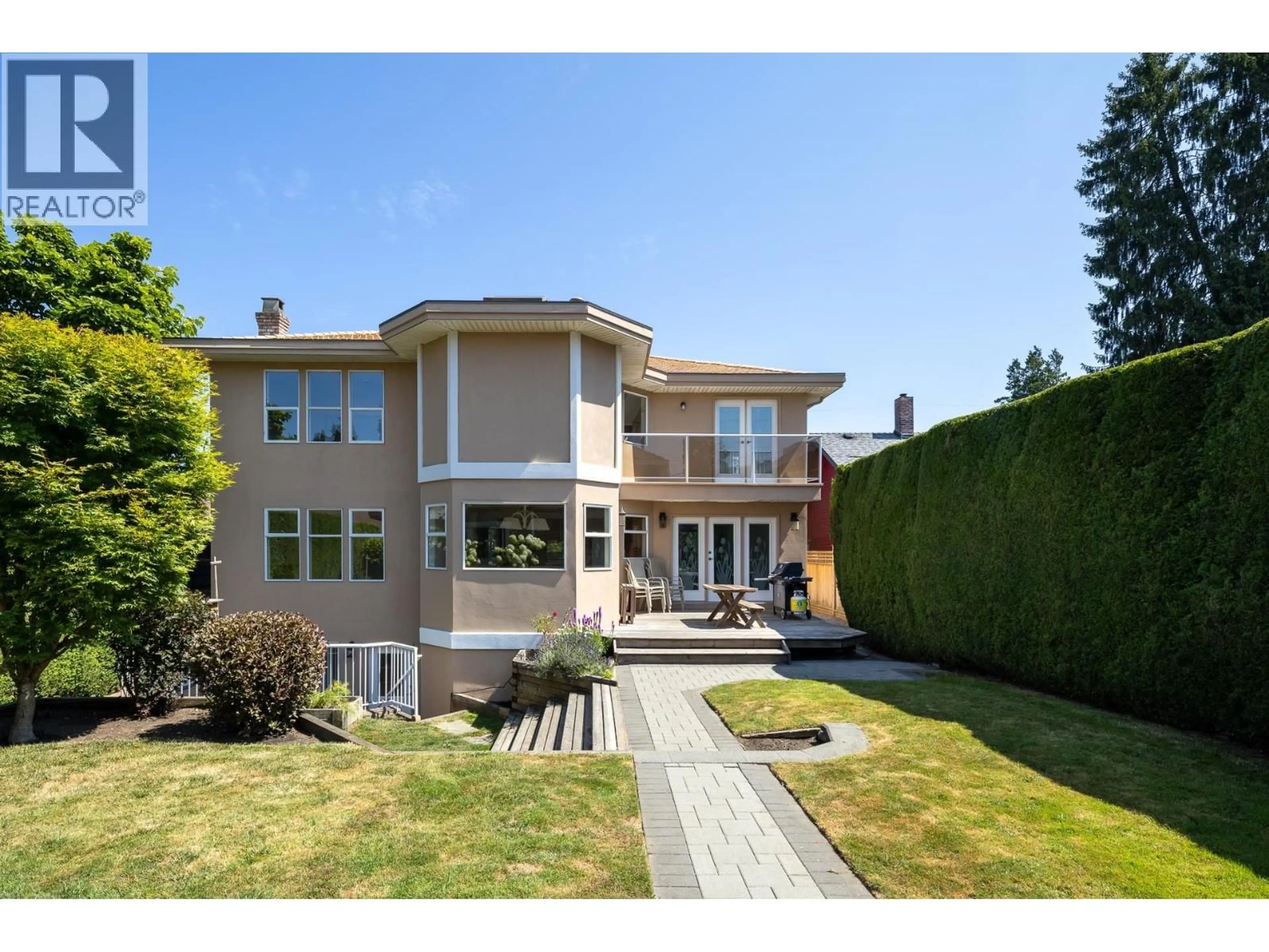 Unknown for 912 FIFTH STREET, New Westminster British Columbia V3L2Y4