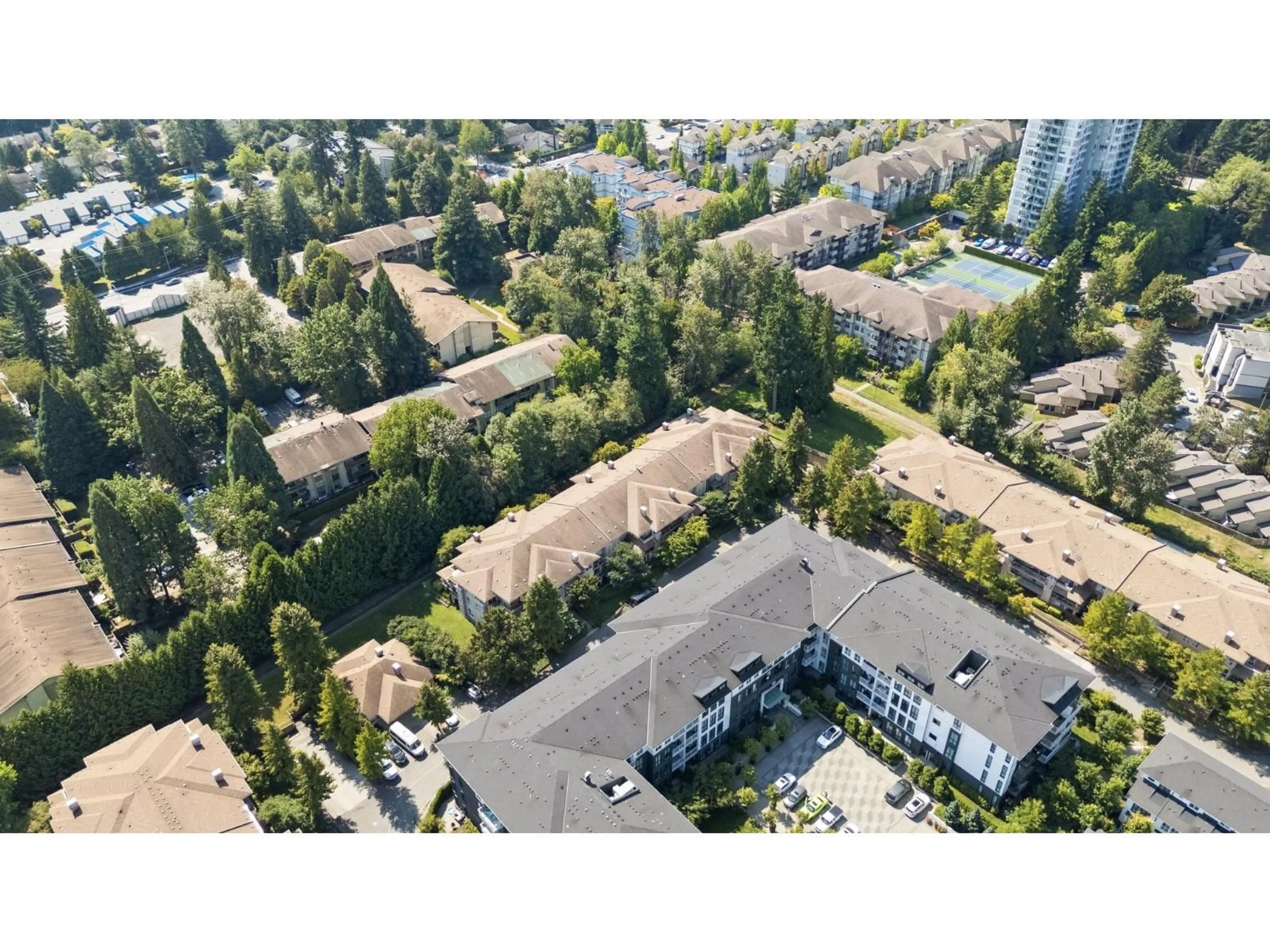 A pic from outside/outdoor area/front of a property/back of a property/a pic from drone, unknown for 204 - 14988 101A, Surrey British Columbia V3R0T1