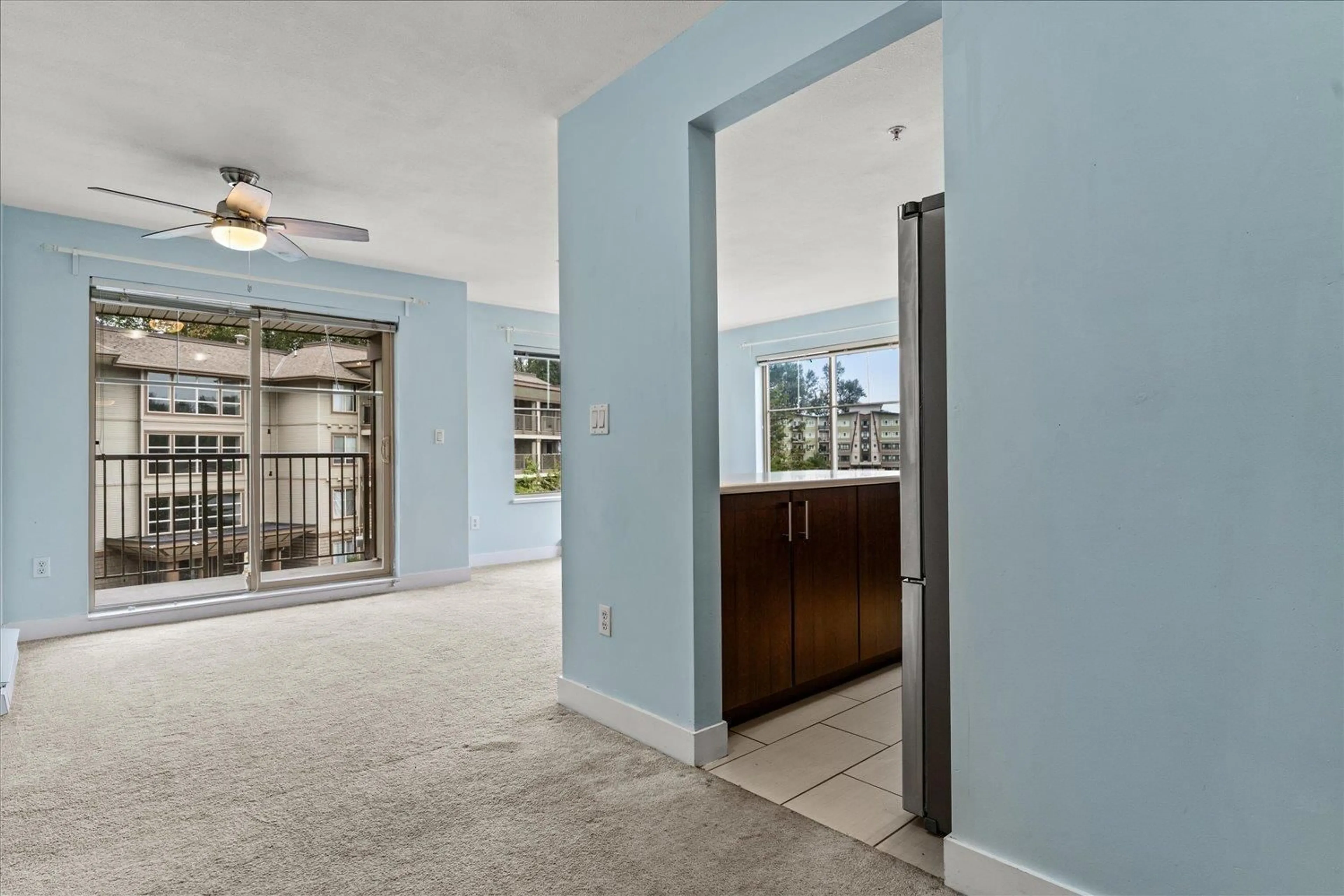 Indoor entryway for 302 - 45561 YALE ROAD, Chilliwack British Columbia V2P0A8