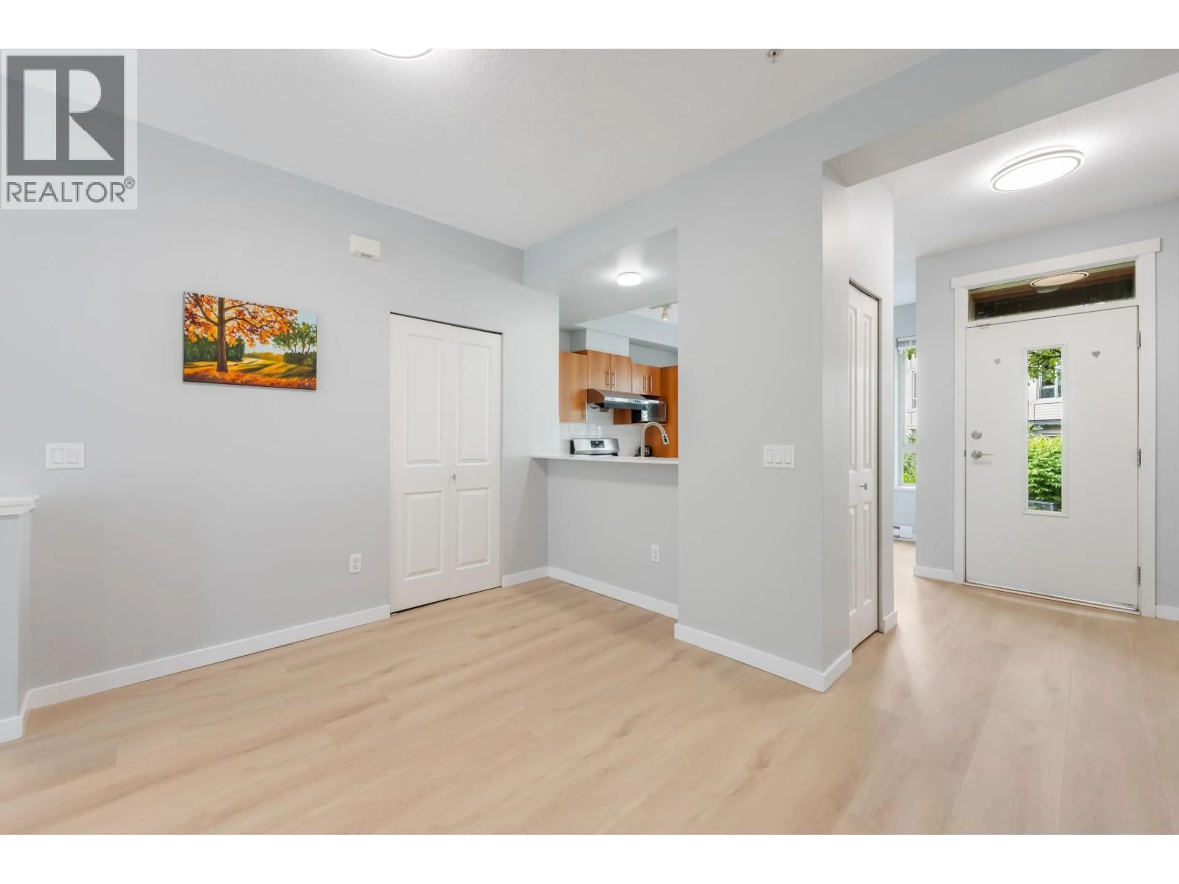 A pic of a room for 130 - 9229 UNIVERSITY CRESCENT, Burnaby British Columbia V5A4Z2