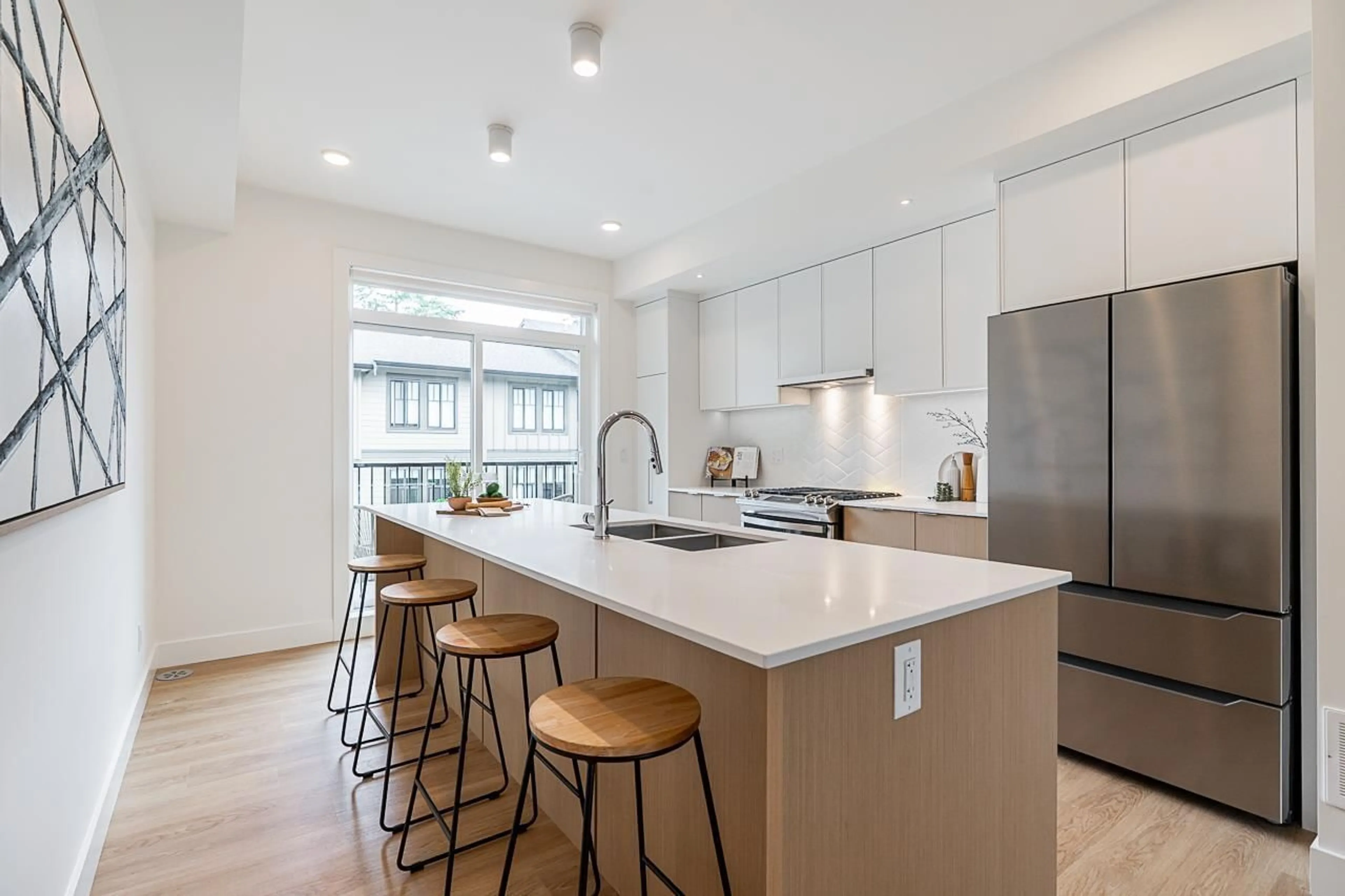 Open concept kitchen, unknown for 190 - 2350 165, Surrey British Columbia V3Z1J9