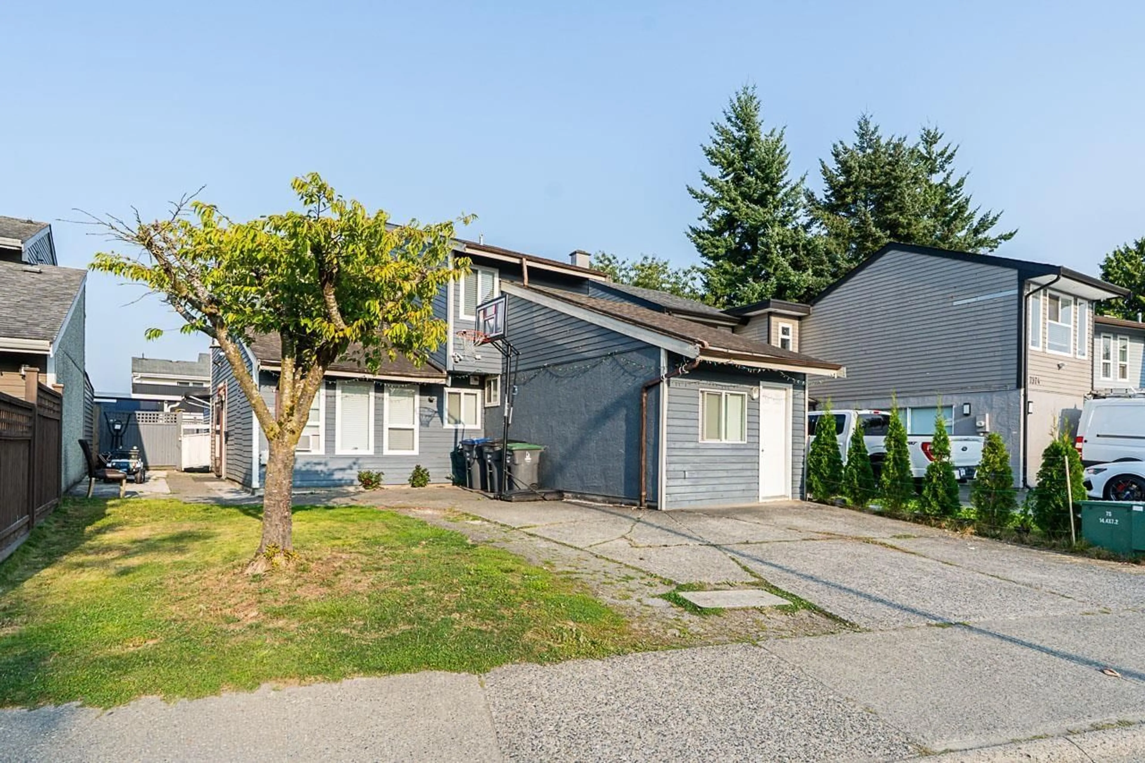 Unknown for 7380 PARKWOOD, Surrey British Columbia V3W7G6