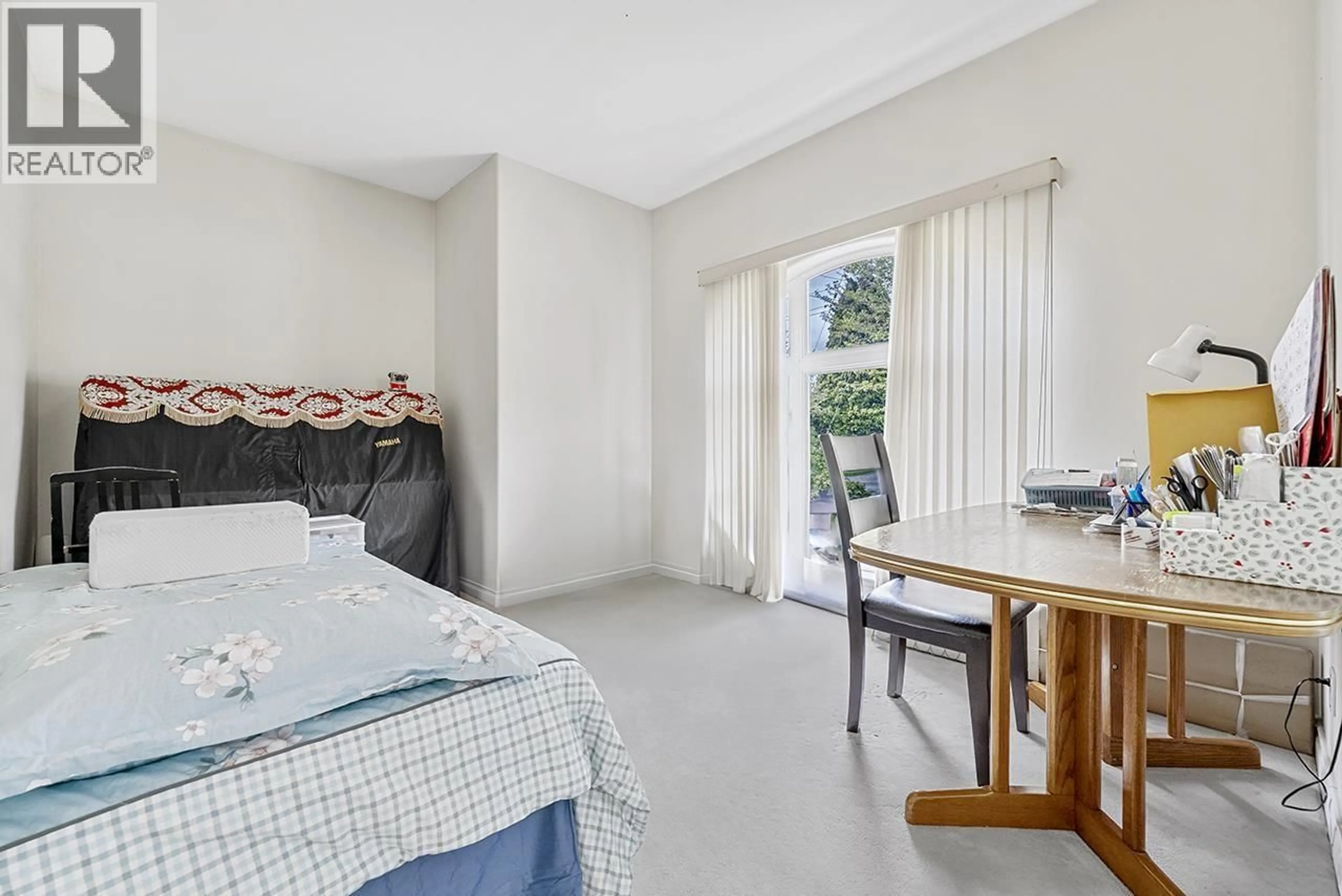 A pic of a room for 7362 WAVERLEY AVENUE, Burnaby British Columbia V5J4A6