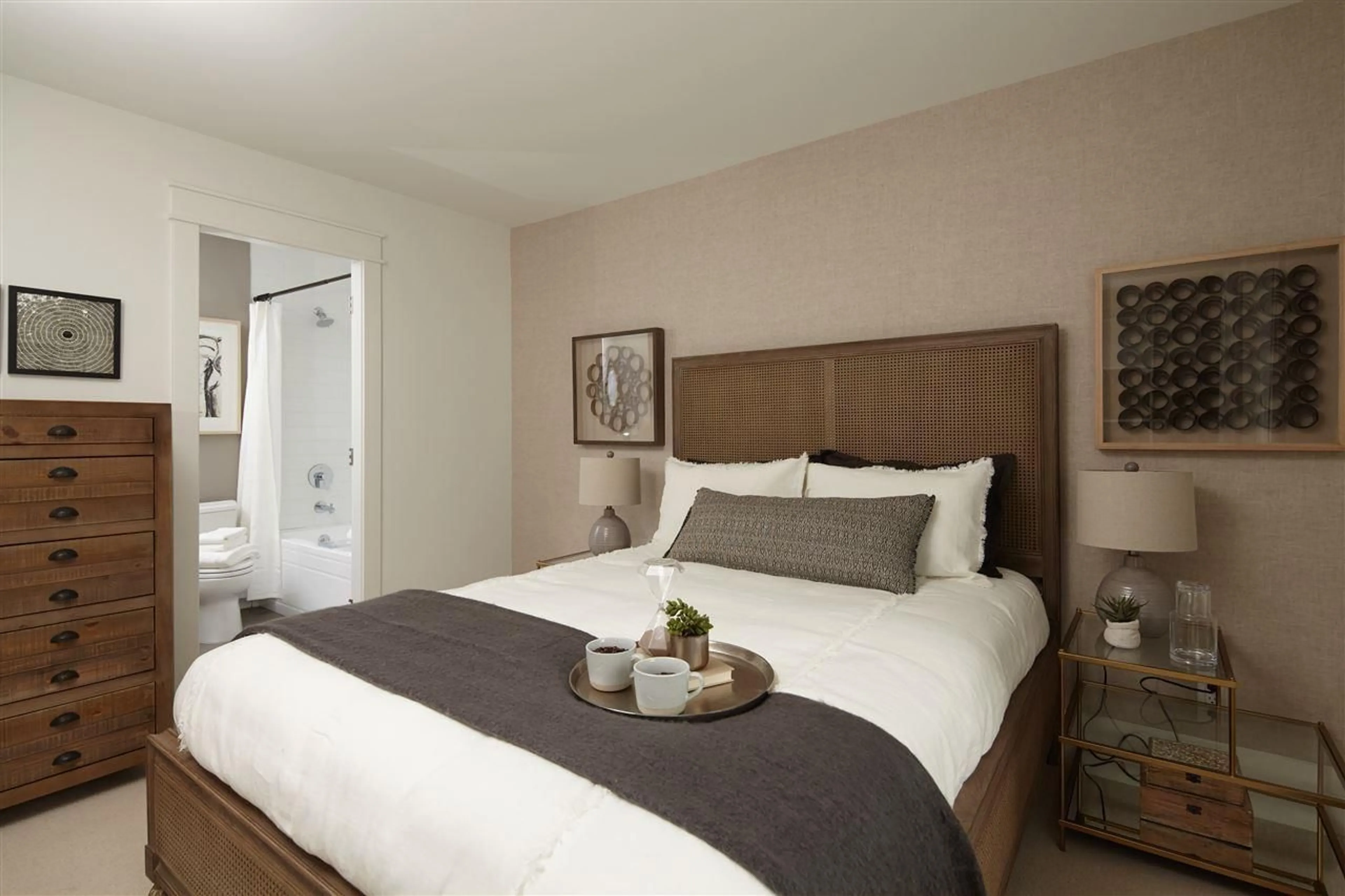 Bedroom with bed, wood/laminate floor for 3 - 8425 VENTURE, Surrey British Columbia V4N6S5
