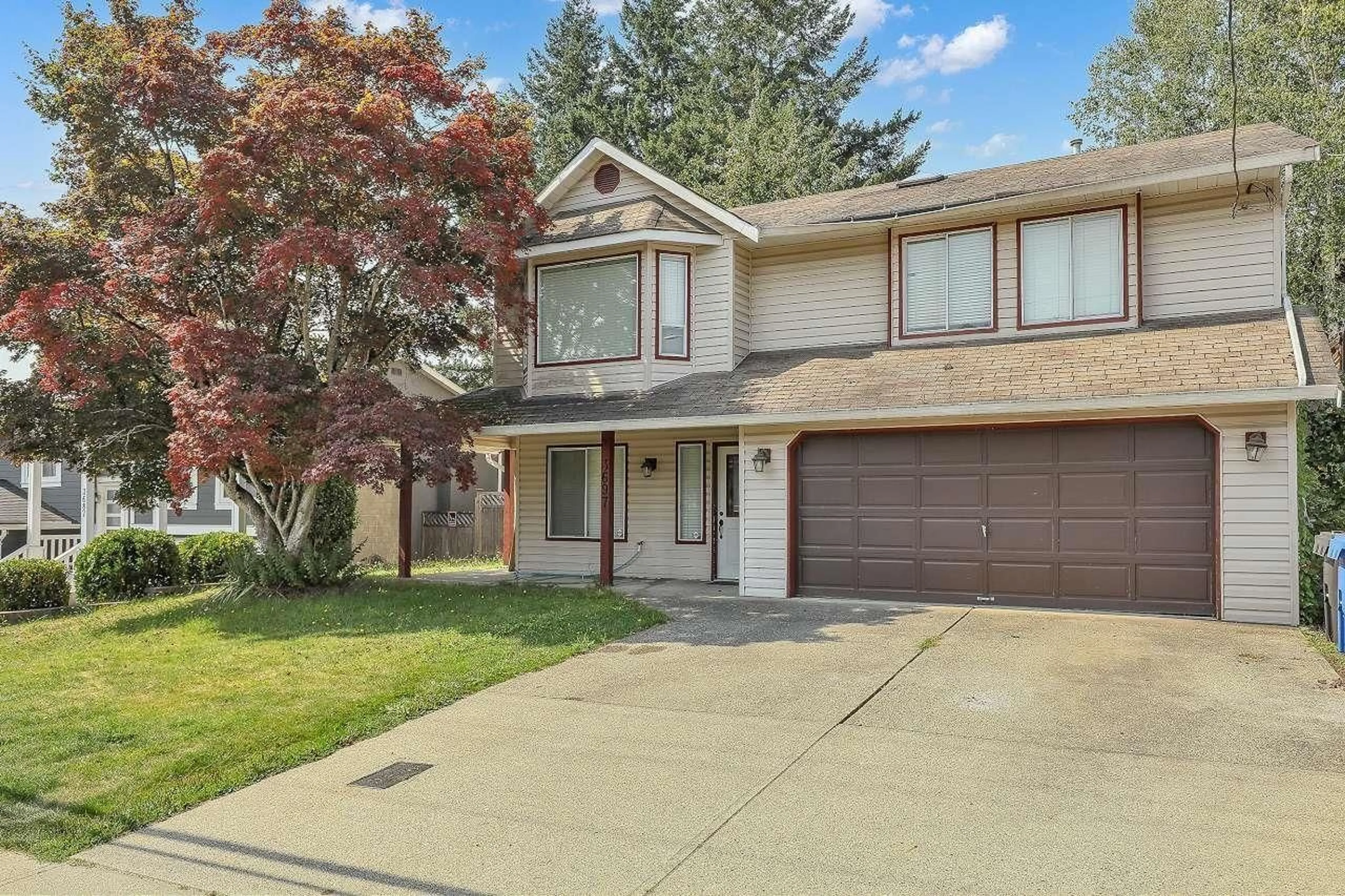 Home with vinyl exterior material, street for 3697 OLD CLAYBURN, Abbotsford British Columbia V2S7H3