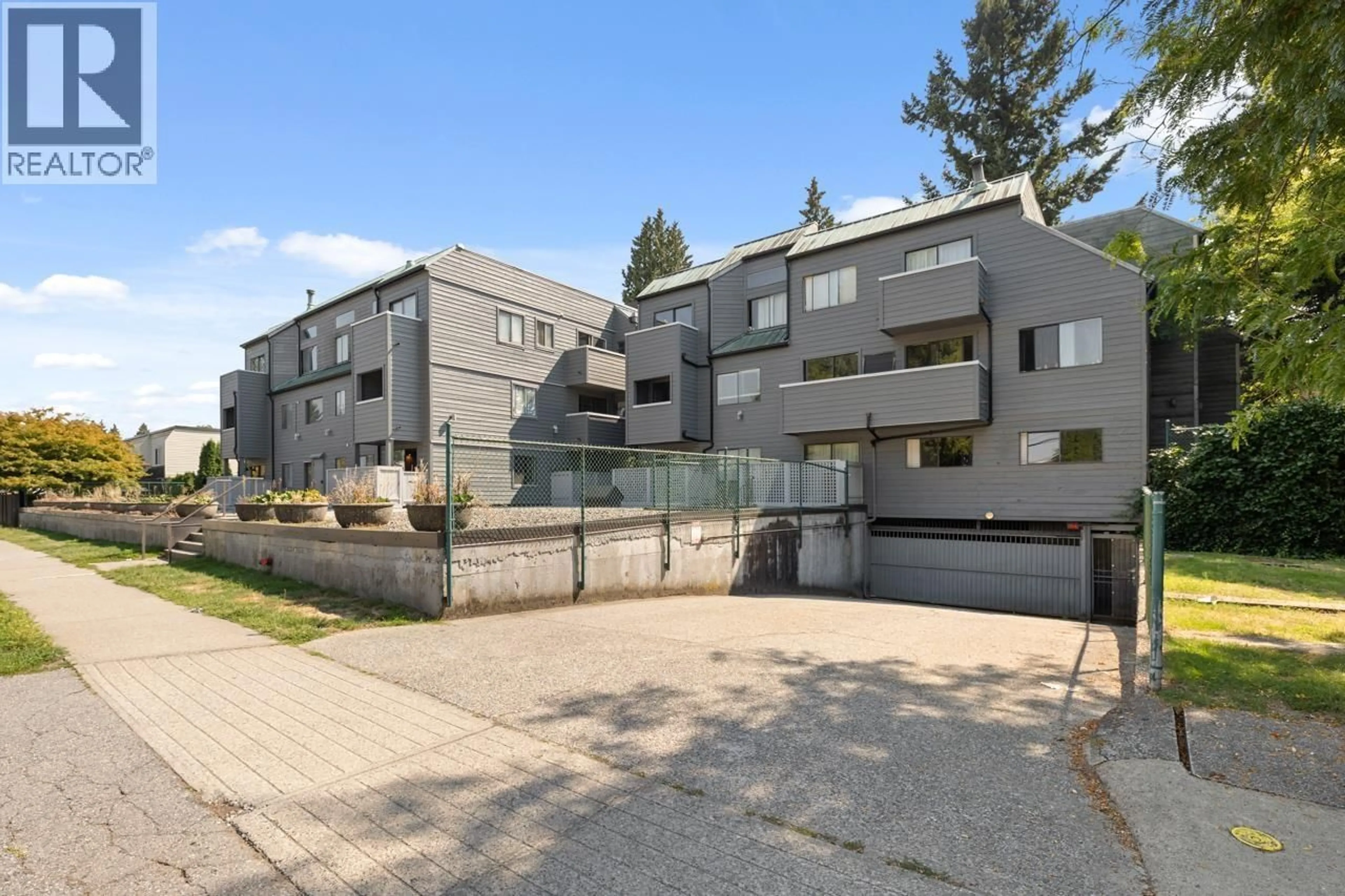 Patio, street for 110 - 1948 COQUITLAM AVENUE, Port Coquitlam British Columbia V3B1J3