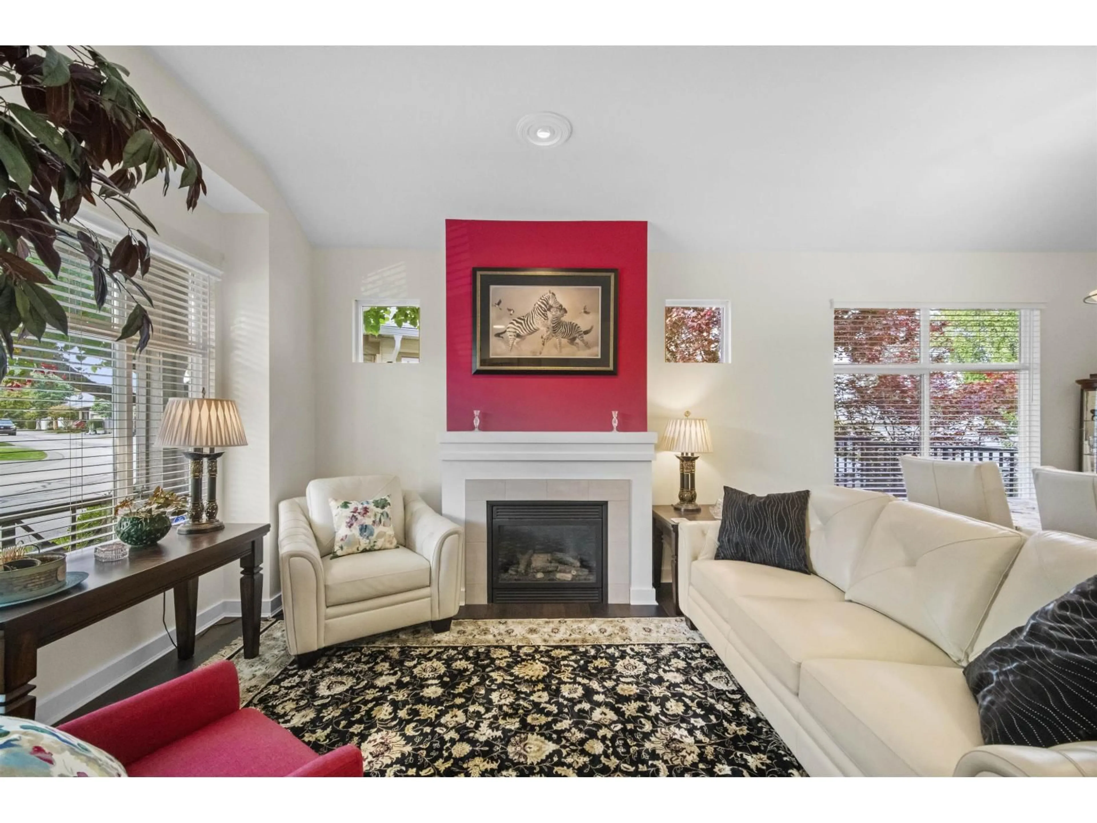 Living room with furniture, unknown for 27 - 15188 62A, Surrey British Columbia V3S1W7