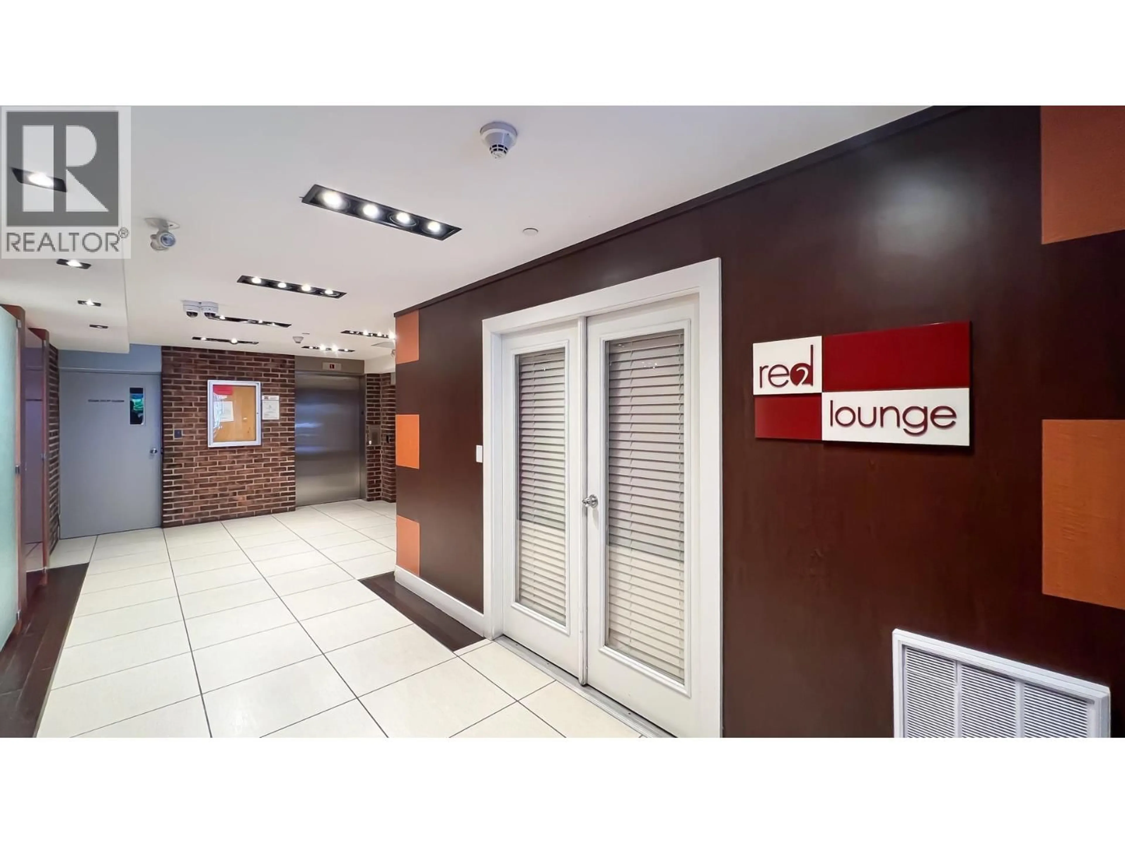 Indoor foyer for 220 - 9233 FERNDALE ROAD, Richmond British Columbia V6Y0B8