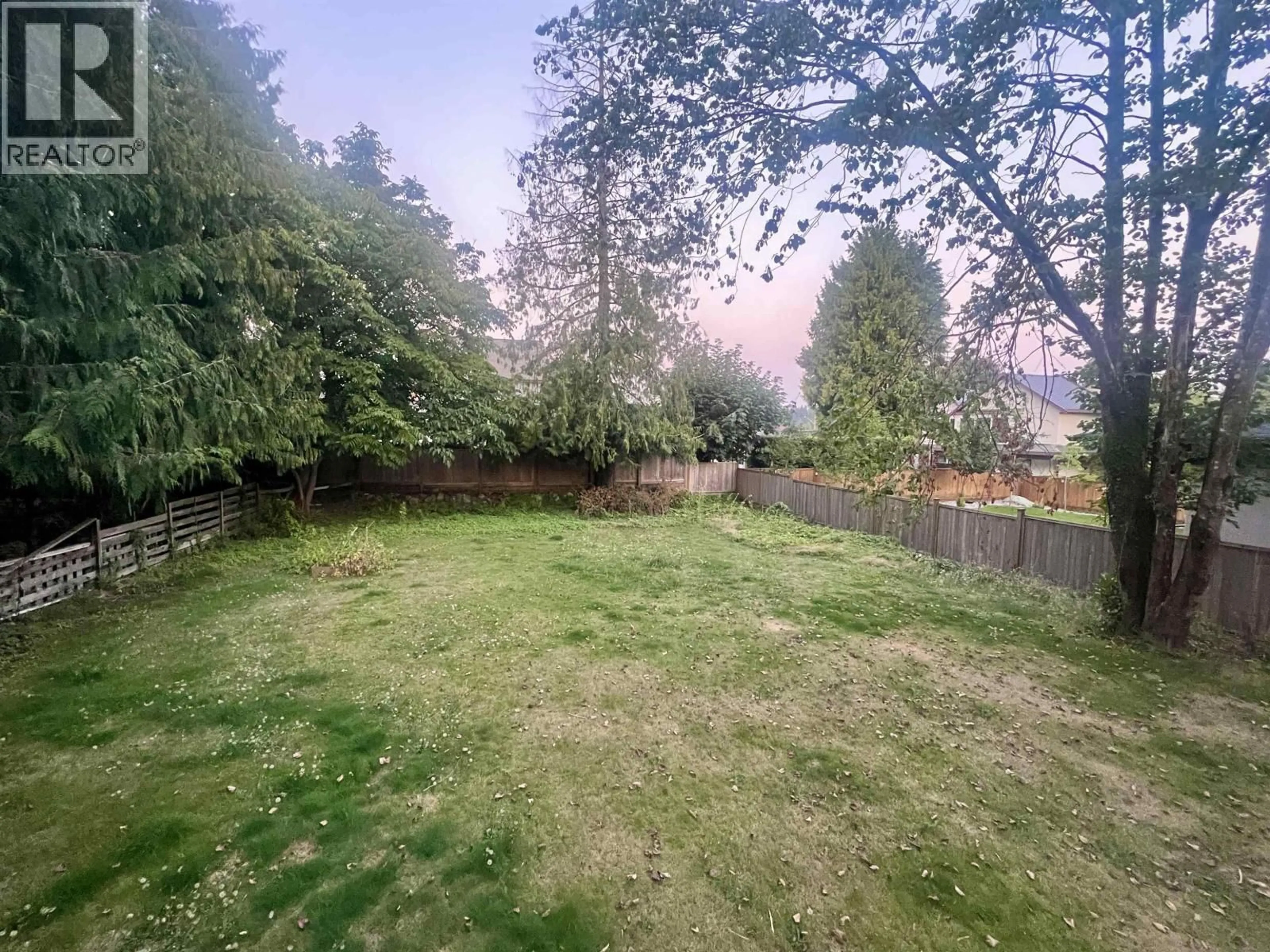 A pic from outside/outdoor area/front of a property/back of a property/a pic from drone, forest/trees view for 695 NEWPORT STREET, Coquitlam British Columbia V3J3H7