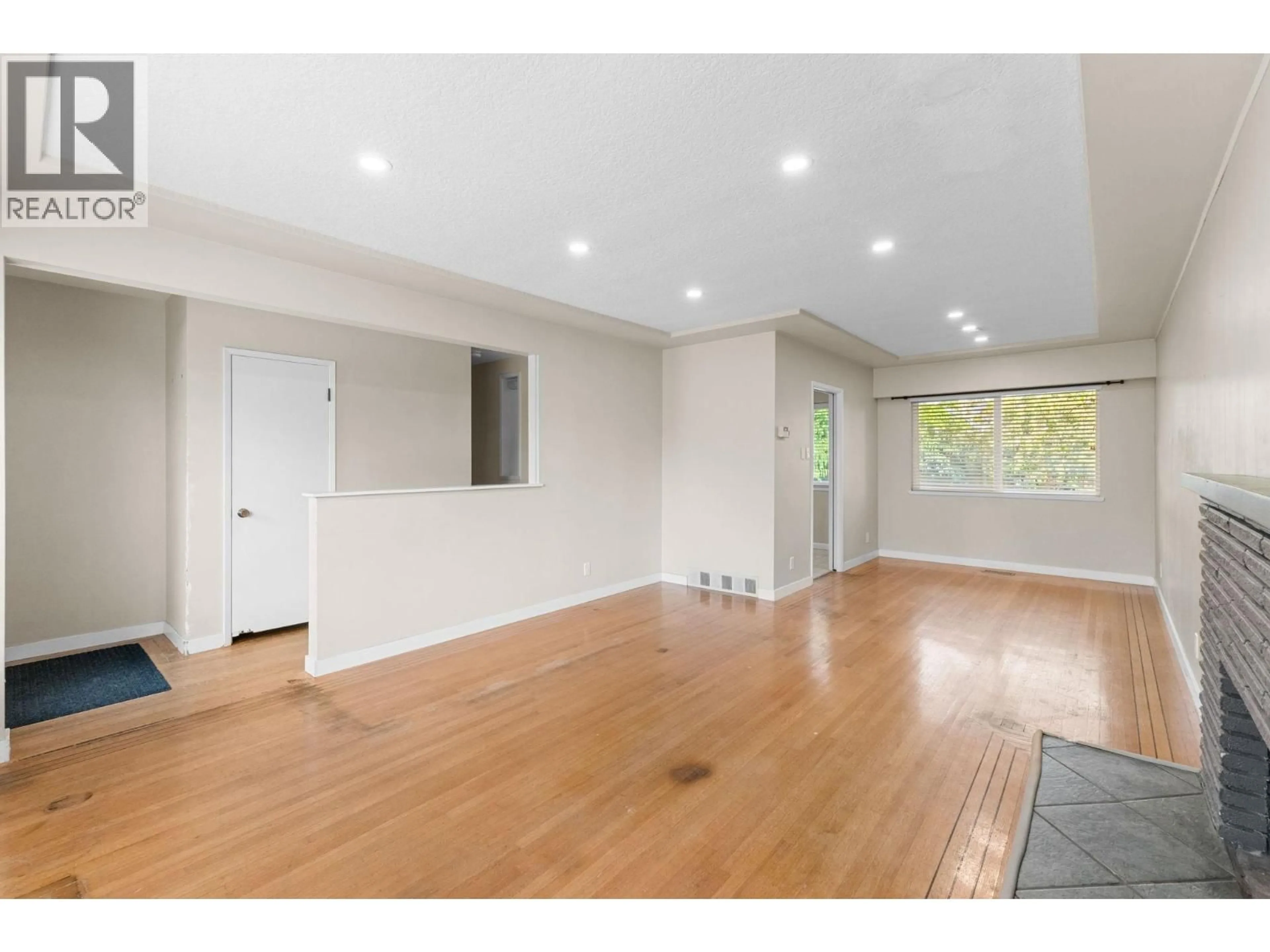 A pic of a room for 695 NEWPORT STREET, Coquitlam British Columbia V3J3H7