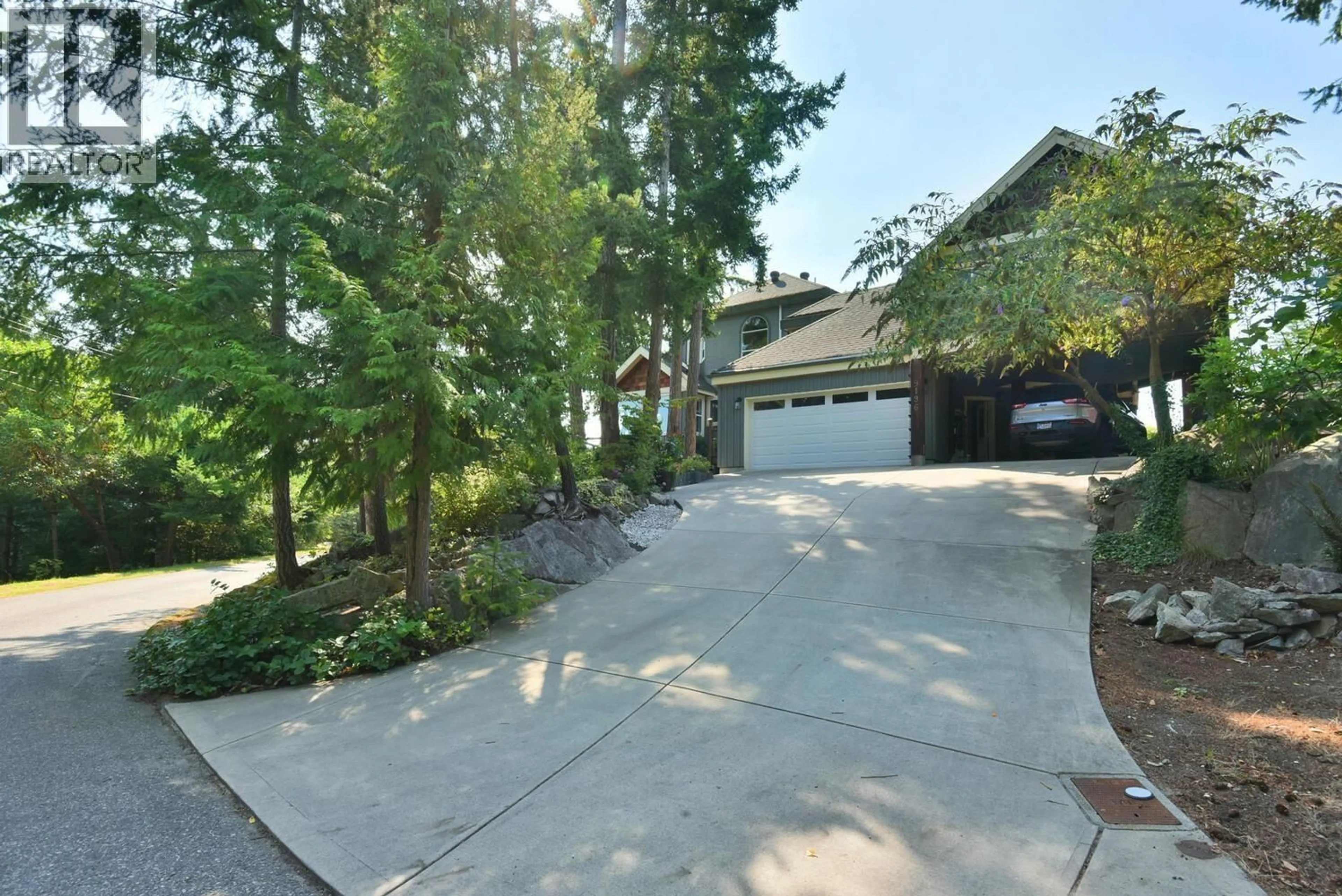 A pic from outside/outdoor area/front of a property/back of a property/a pic from drone, unknown for 9196 TRUMAN ROAD, Halfmoon Bay British Columbia V7Z1B5