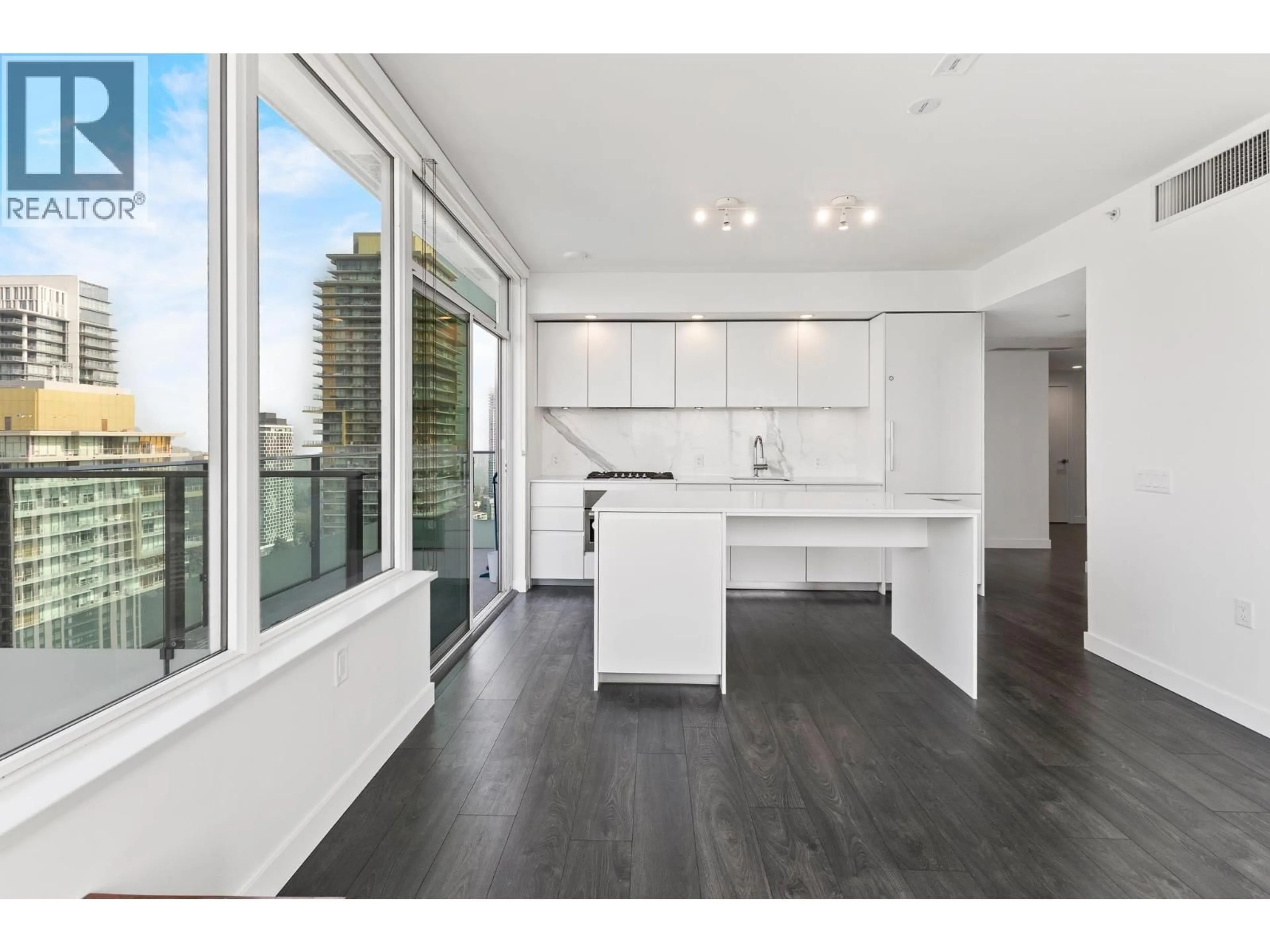 Open concept kitchen, wood/laminate floor for 3007 - 6463 SILVER AVENUE, Burnaby British Columbia V5H0K4